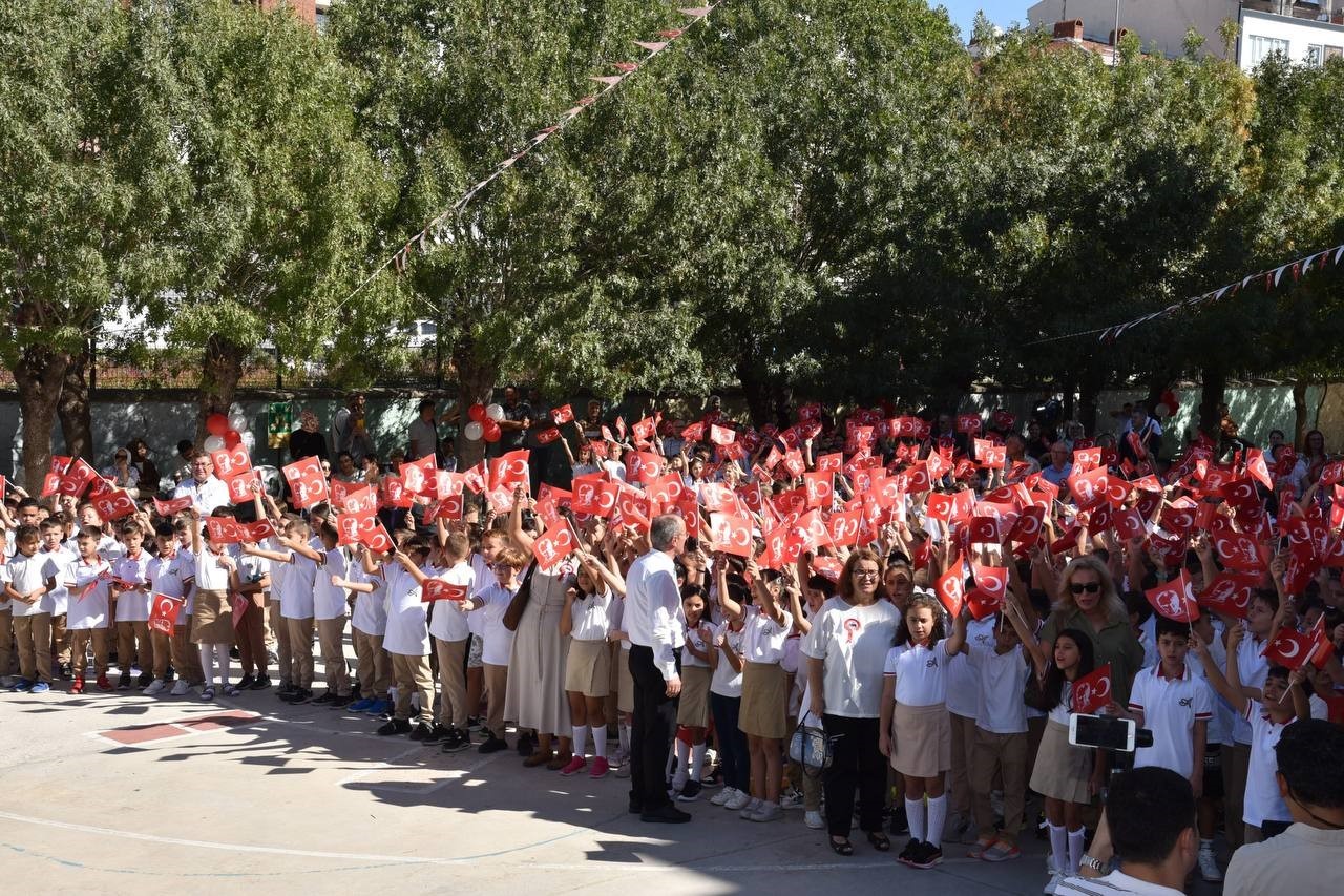 Balıkesir’de yeni Eğitim ve Öğretim yılı törenle başladı
