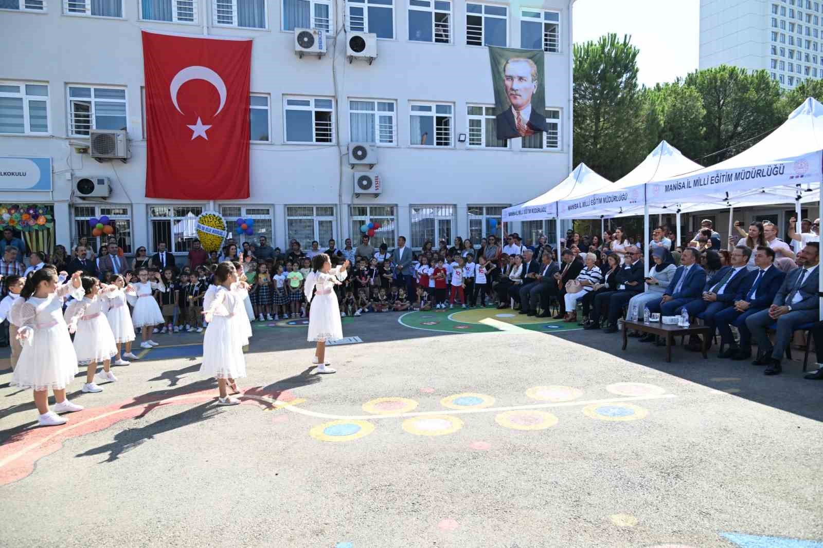 İlk ders zili Vali Ünlü’den
