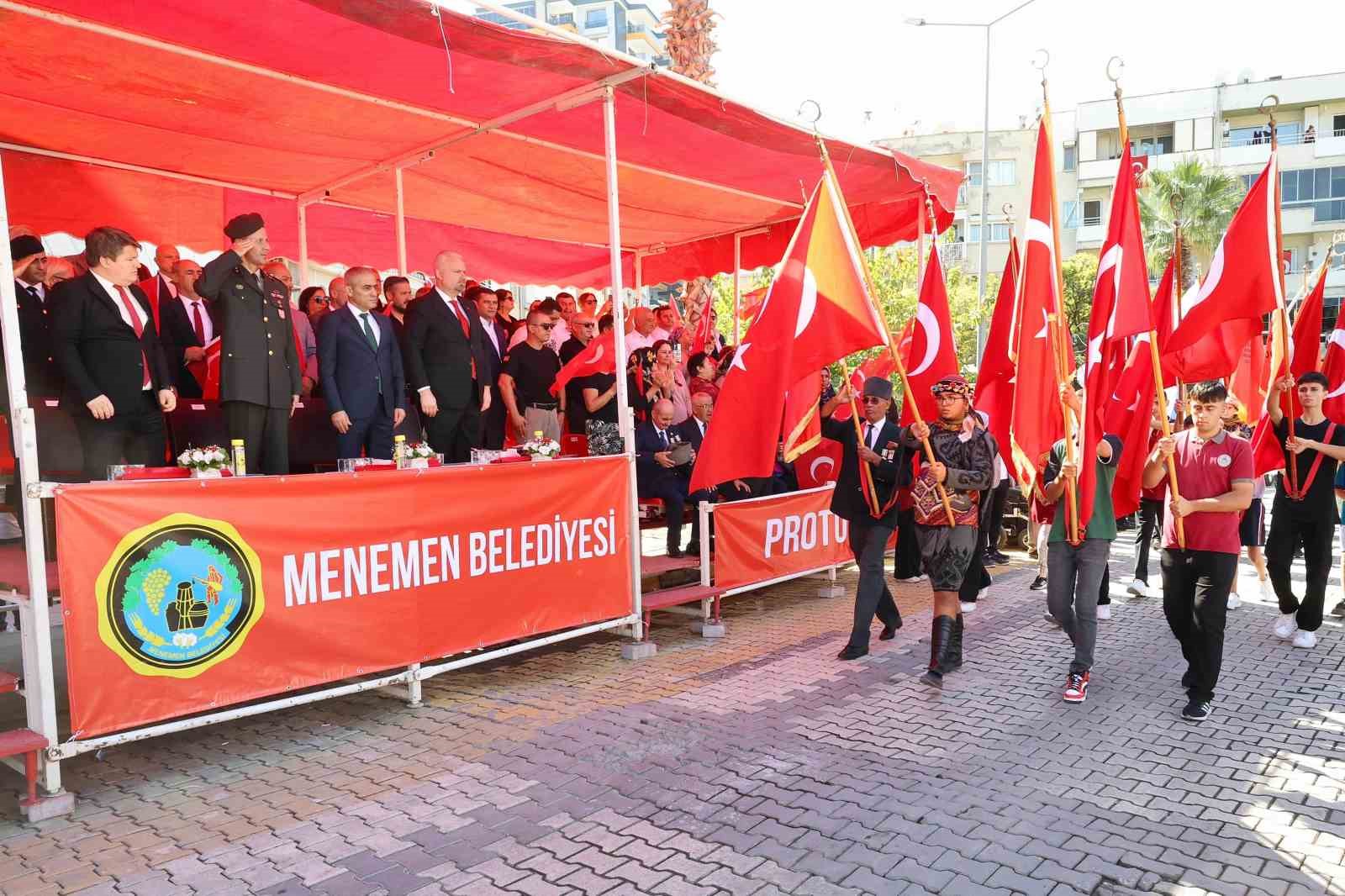 Menemen’de kurtuluş coşkusu
