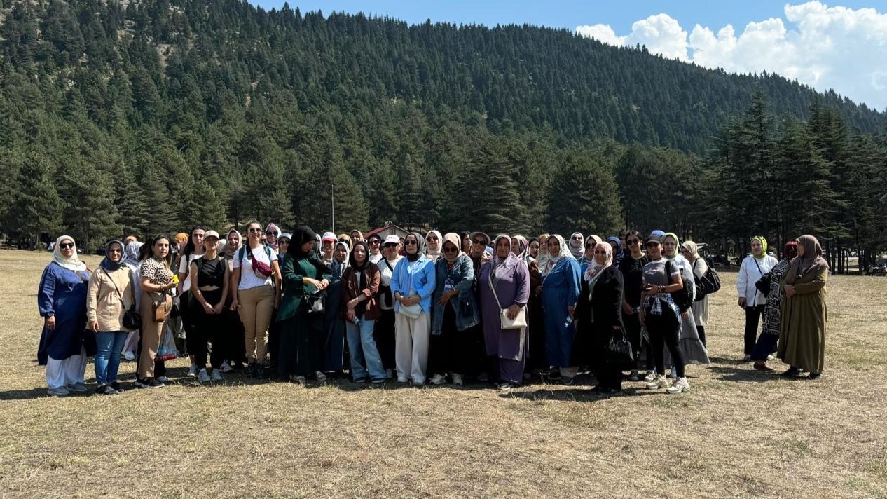 Kadınlar, Büyükşehir’in gezisinde doğayla bütünleşti
