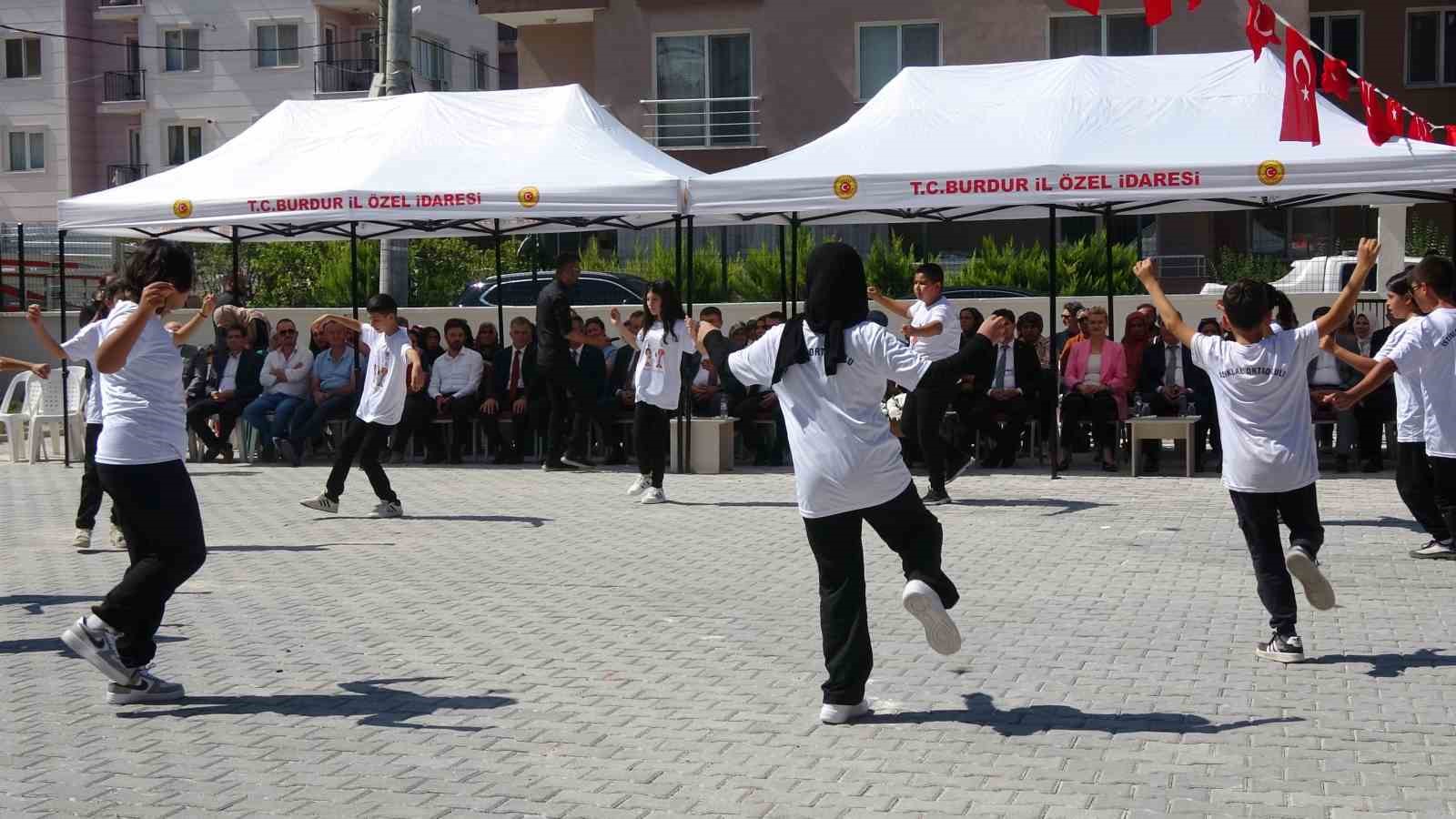 Burdur’da 40 bin 479 öğrenci ders başı yaptı
