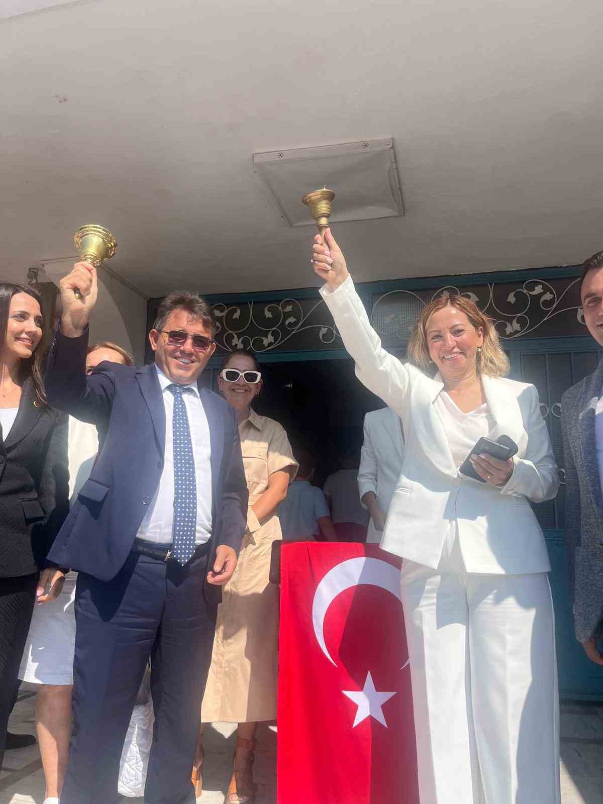 Marmaris’te okullar törenle açıldı
