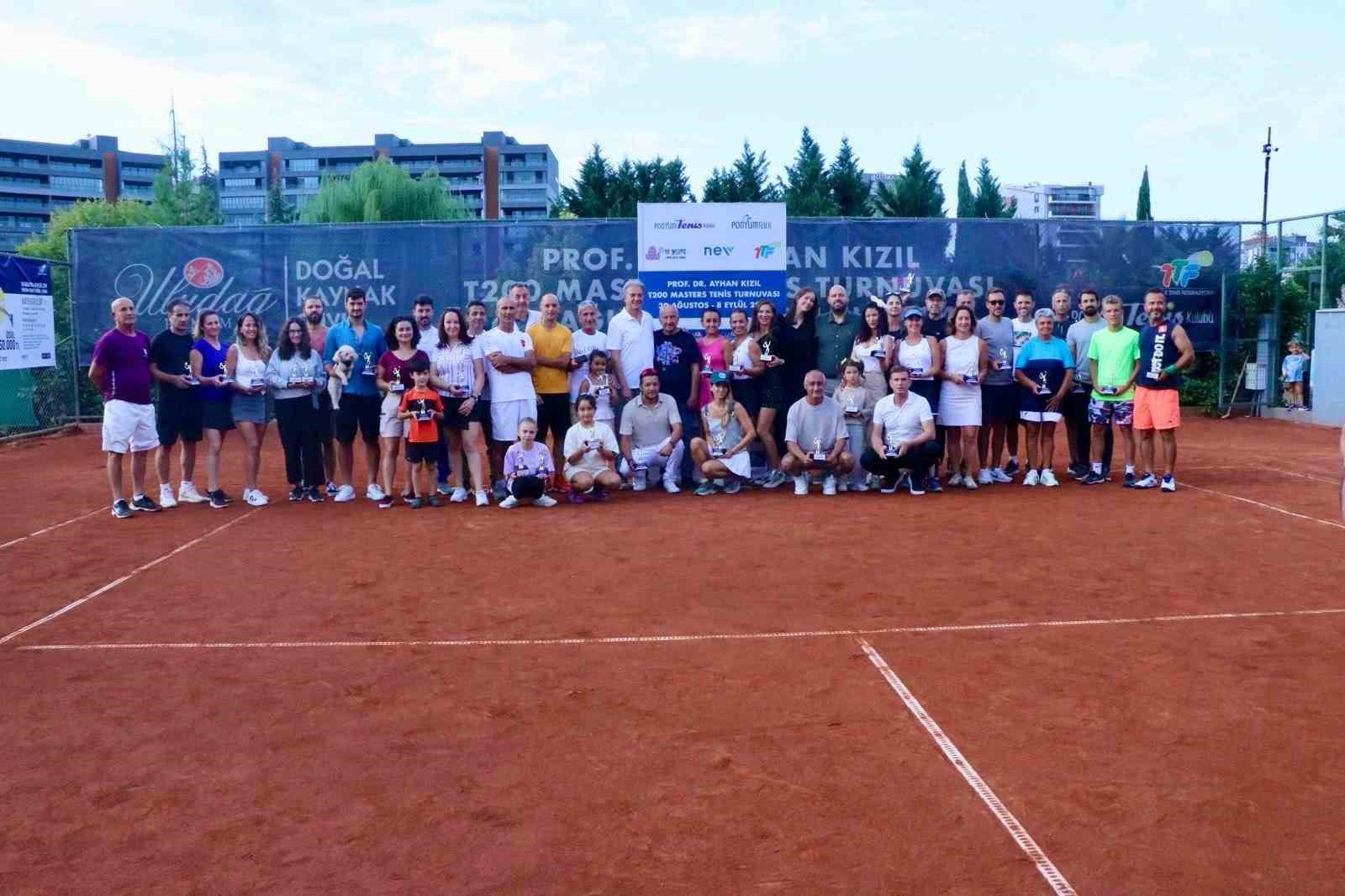 Prof. Dr. Ayhan Kızıl T200 Masters Tenis Turnuvası’nda 7. yılın şampiyonları belli oldu
