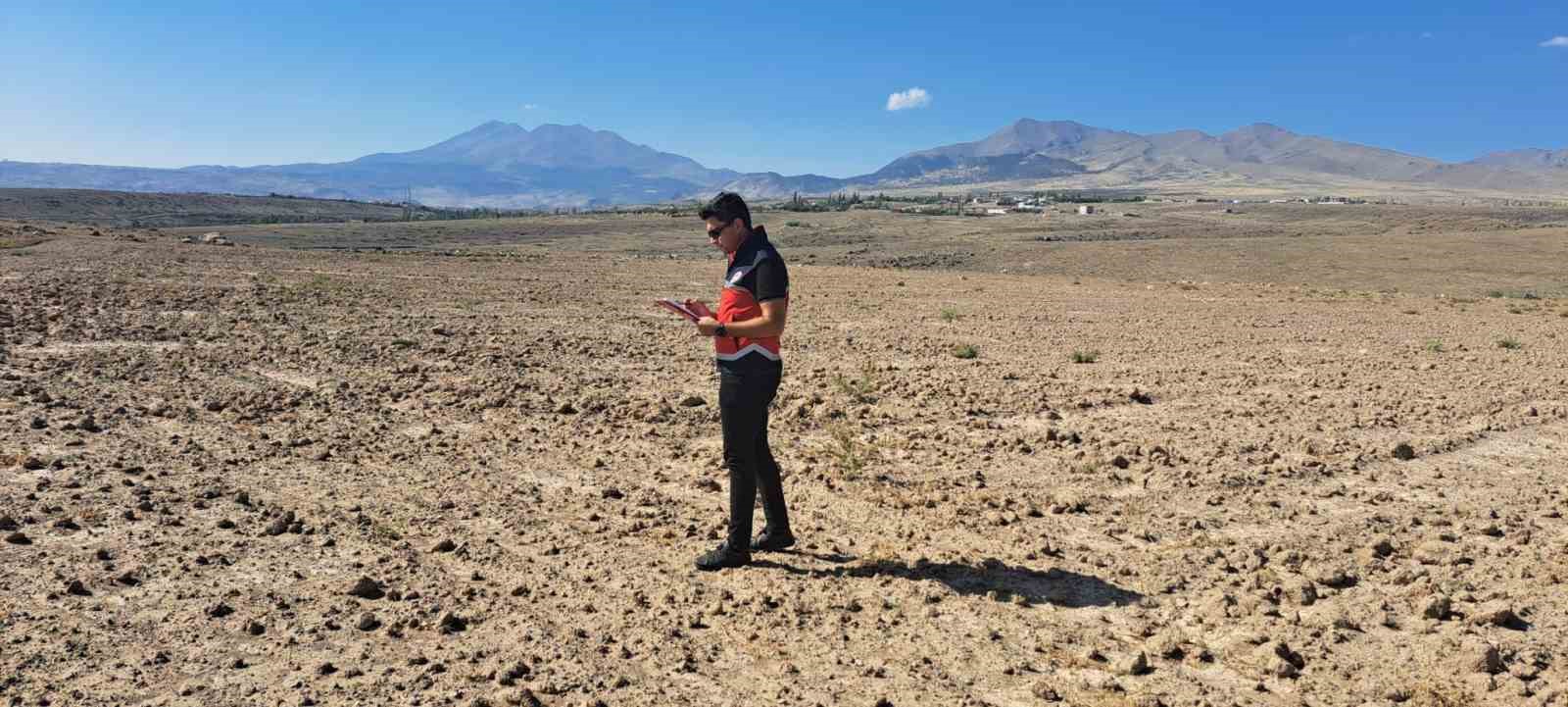 Altunhisar’da işlenmeyen tarım arazileri tarımsal üretime kazandırılacak
