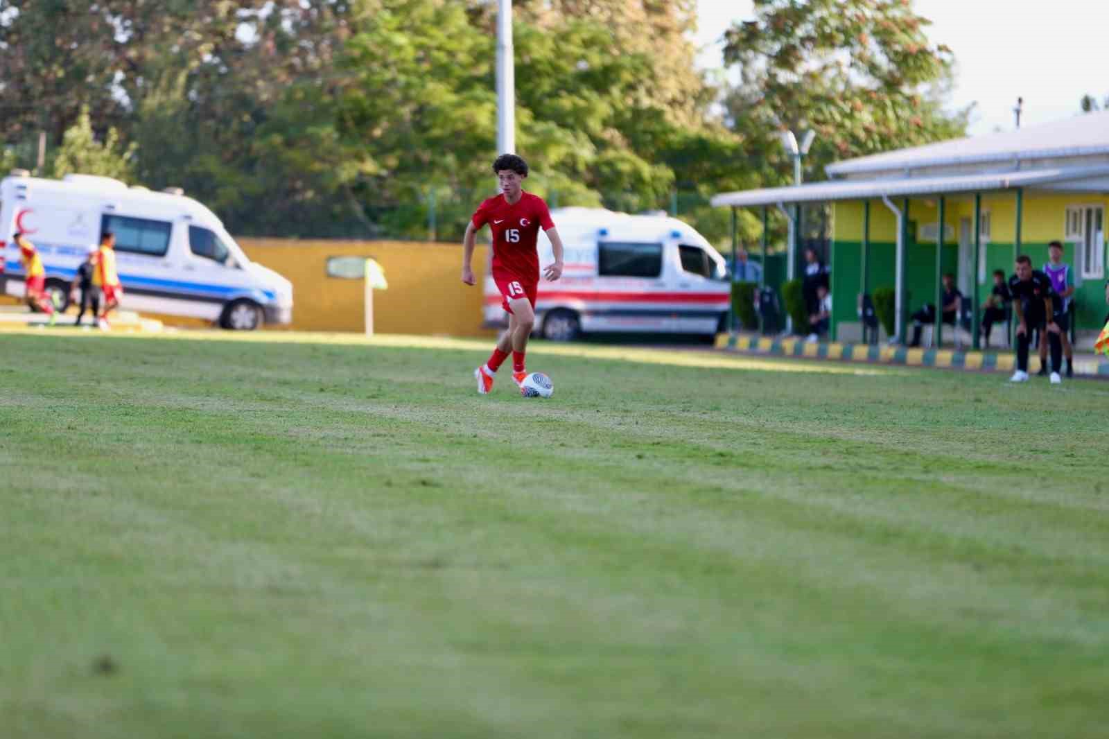 17 Yaş Altı Futbol Takımı, Azerbaycan’ı 4-0 mağlup etti
