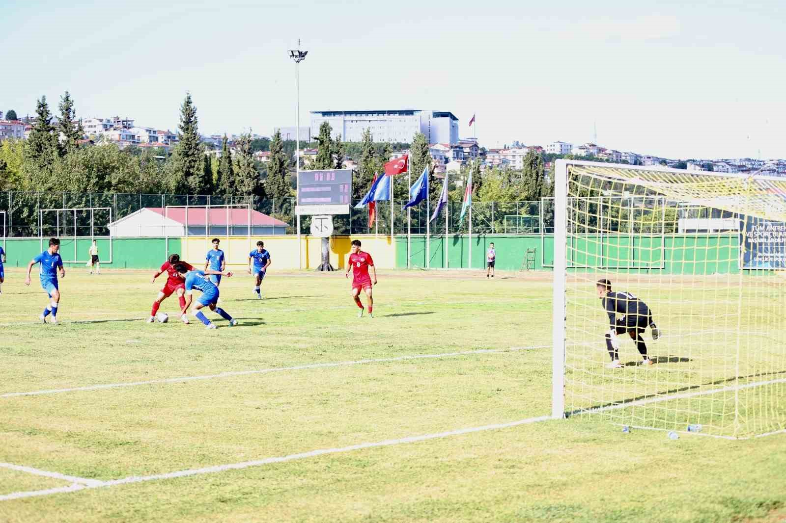 17 Yaş Altı Futbol Takımı, Azerbaycan’ı 4-0 mağlup etti
