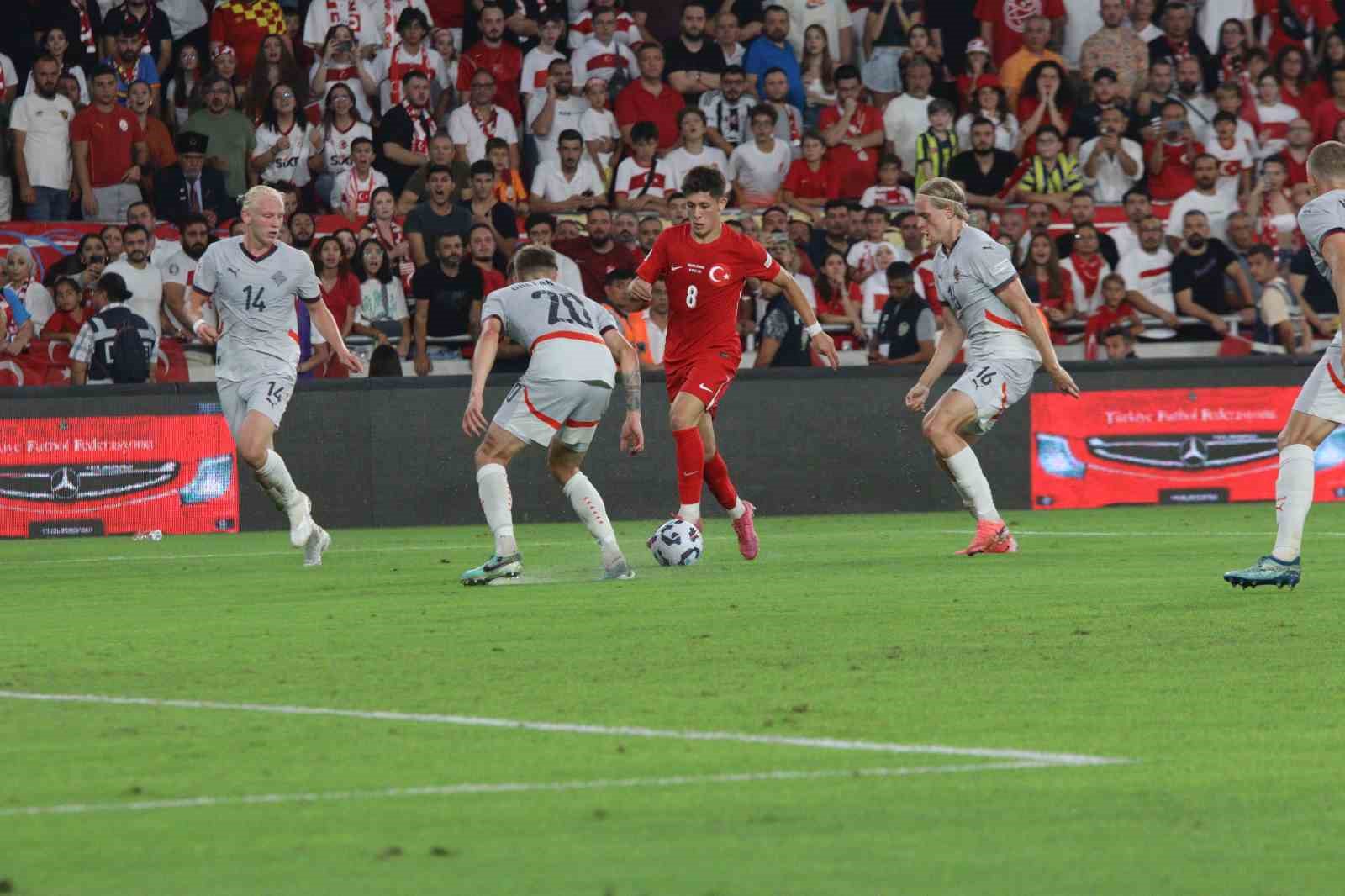 UEFA Uluslar Ligi: Türkiye: 3 - İzlanda: 1 (Maç sonucu)
