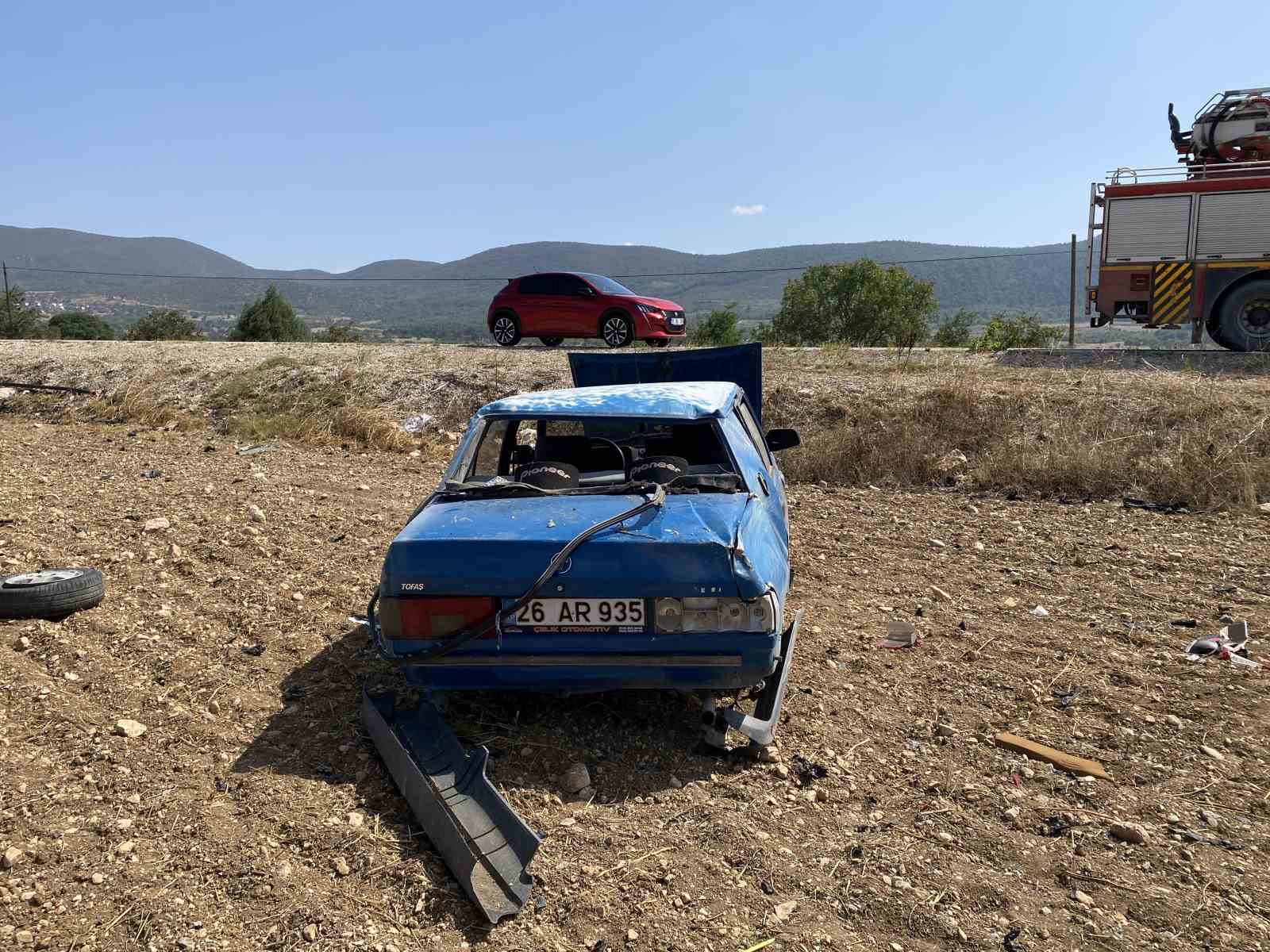 Şarampole uçan aracın sürücü yaralandı
