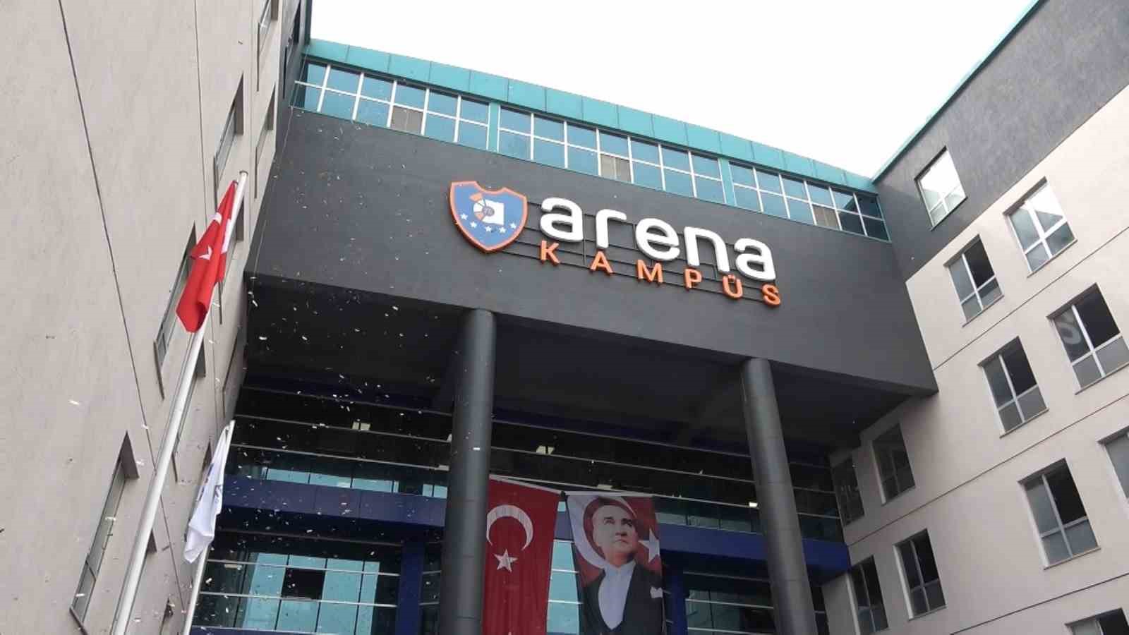 Arena Kampüs görkemli açılışla 2024-2025 eğitim yılına başladı
