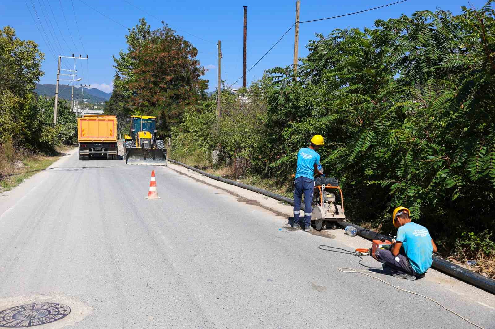 Sakarya Büyükşehir 4 mahallenin içme suyunu sondajla yerin altından çıkardı
