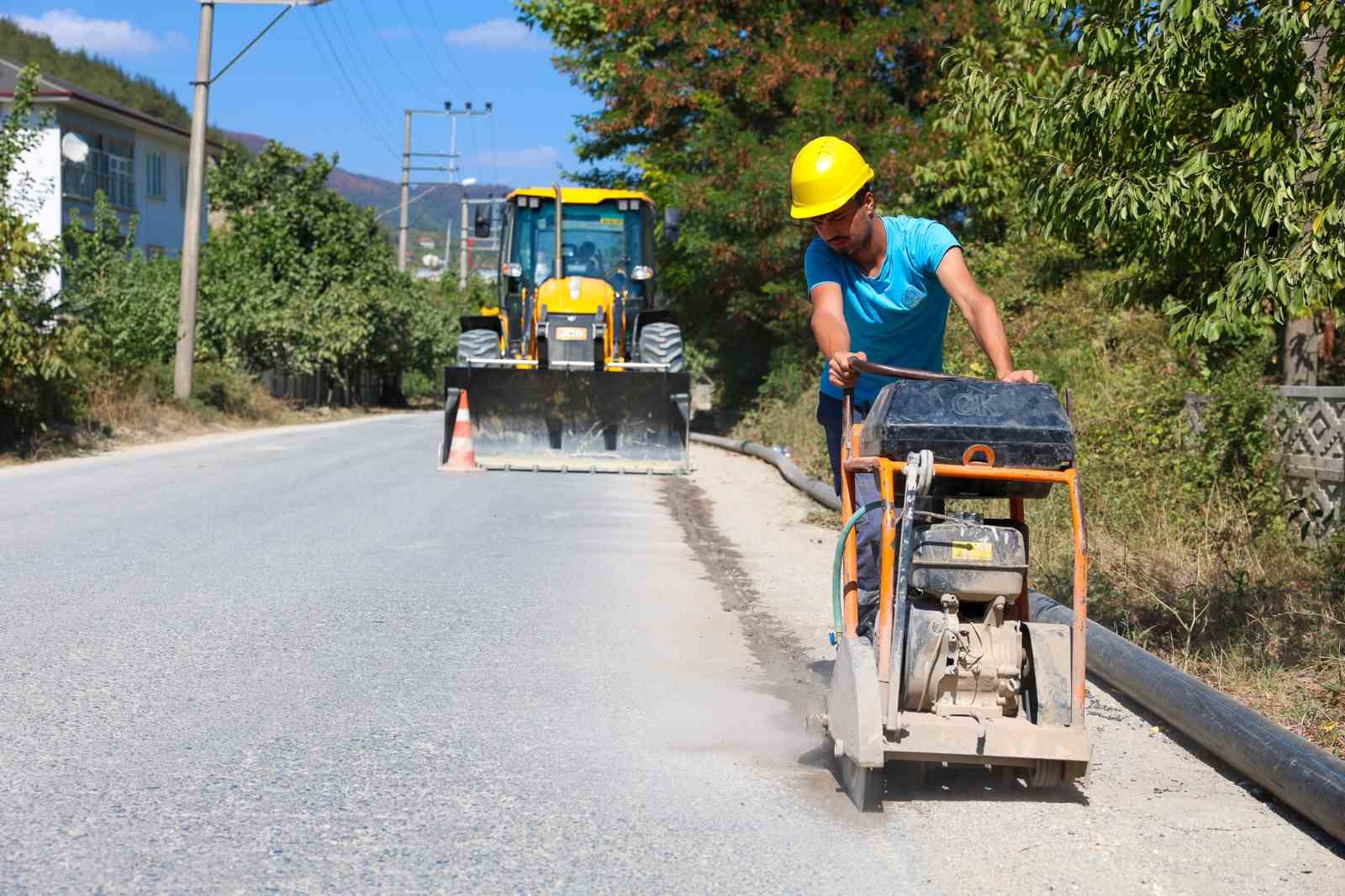 Sakarya Büyükşehir 4 mahallenin içme suyunu sondajla yerin altından çıkardı
