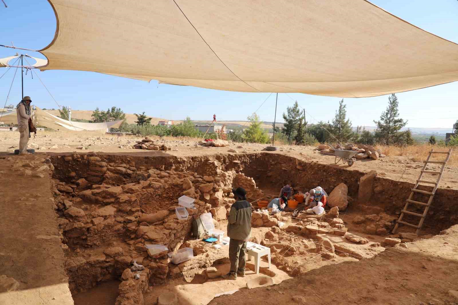 Şanlıurfa’da Göbeklitepe kadar eski Sayburç Ören Yeri’nde kazı çalışmaları sürüyor
