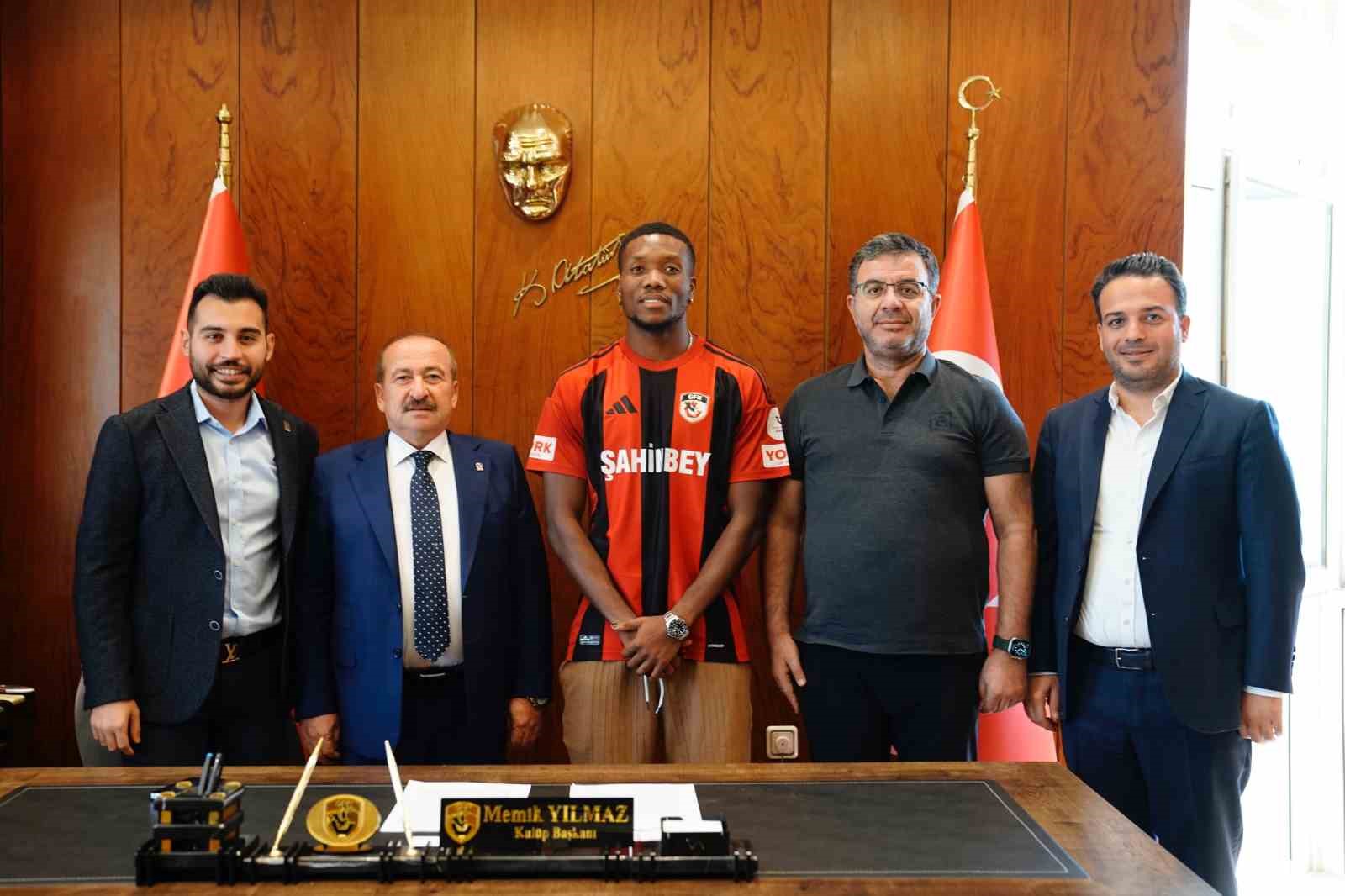 Gaziantep FK yeni forvetini renkli transfer videosuyla açıkladı
