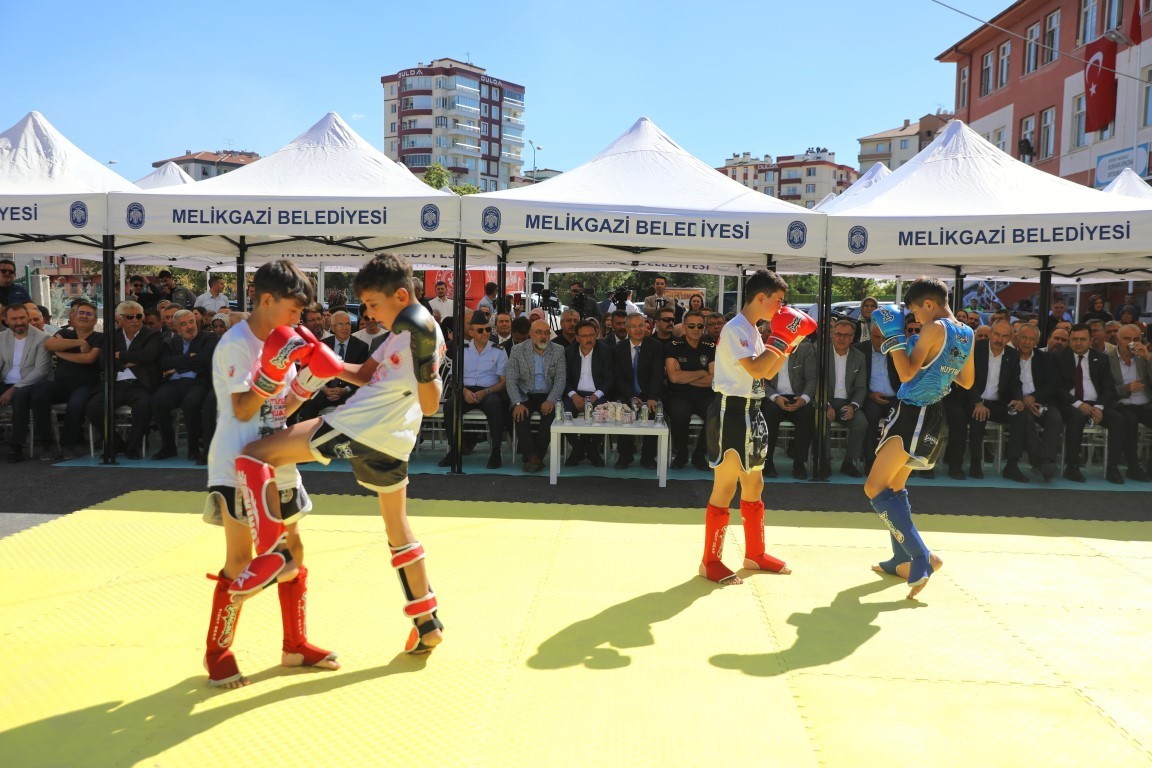 Vali Çiçek: “ERVA Spor Okulları projesi büyüyerek devam edecek”
