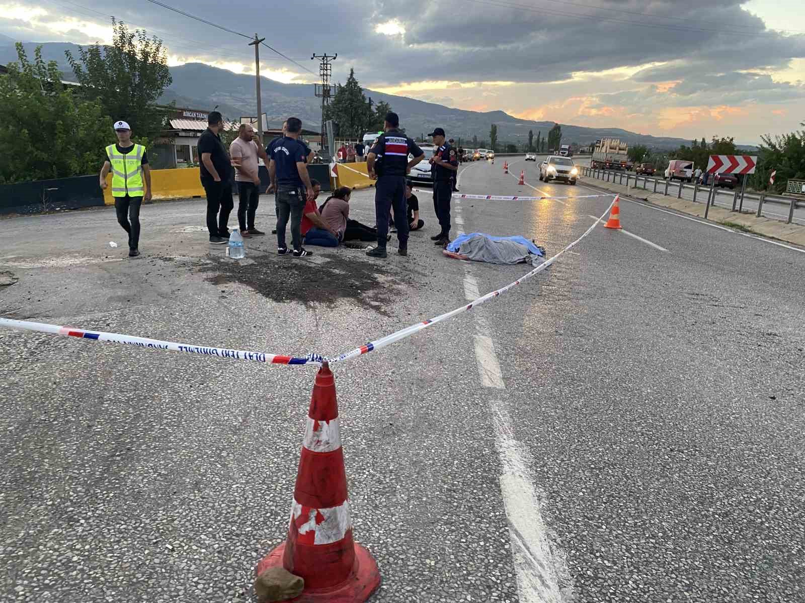 Hayvanlarına yem almak isterken canından oldu
