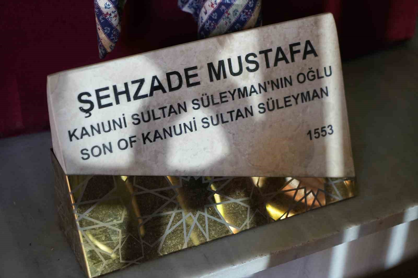 Şehzade Mustafa’nın türbesindeki çiniler 15 yıldır kayıp
