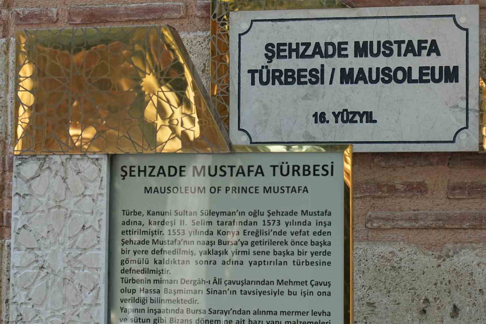 Şehzade Mustafa’nın türbesindeki çiniler 15 yıldır kayıp
