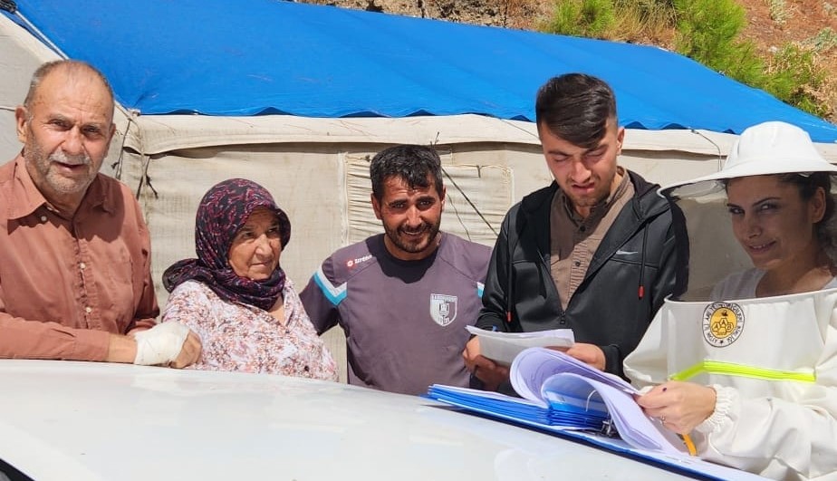 Atburgazı Mahallesi’nde arılı kovan tespiti yapıldı
