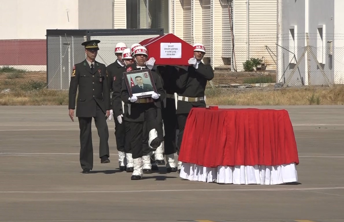 Şehit Onur Çapan’ın naaşı Gaziantep’ten Isparta’ya uğurlandı
