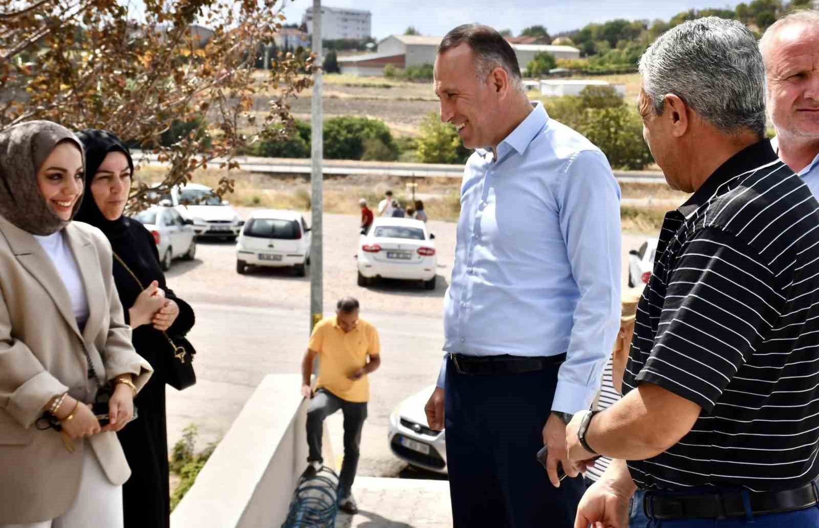 Üniversite öğrenimine başlayan gençlere bilgilendirme ve destek stantları açıldı
