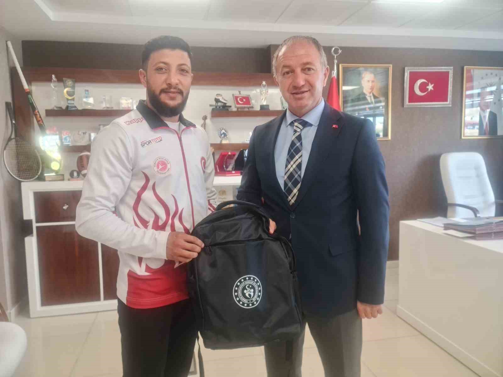 Kick Boks şampiyonları GSİM’deydi
