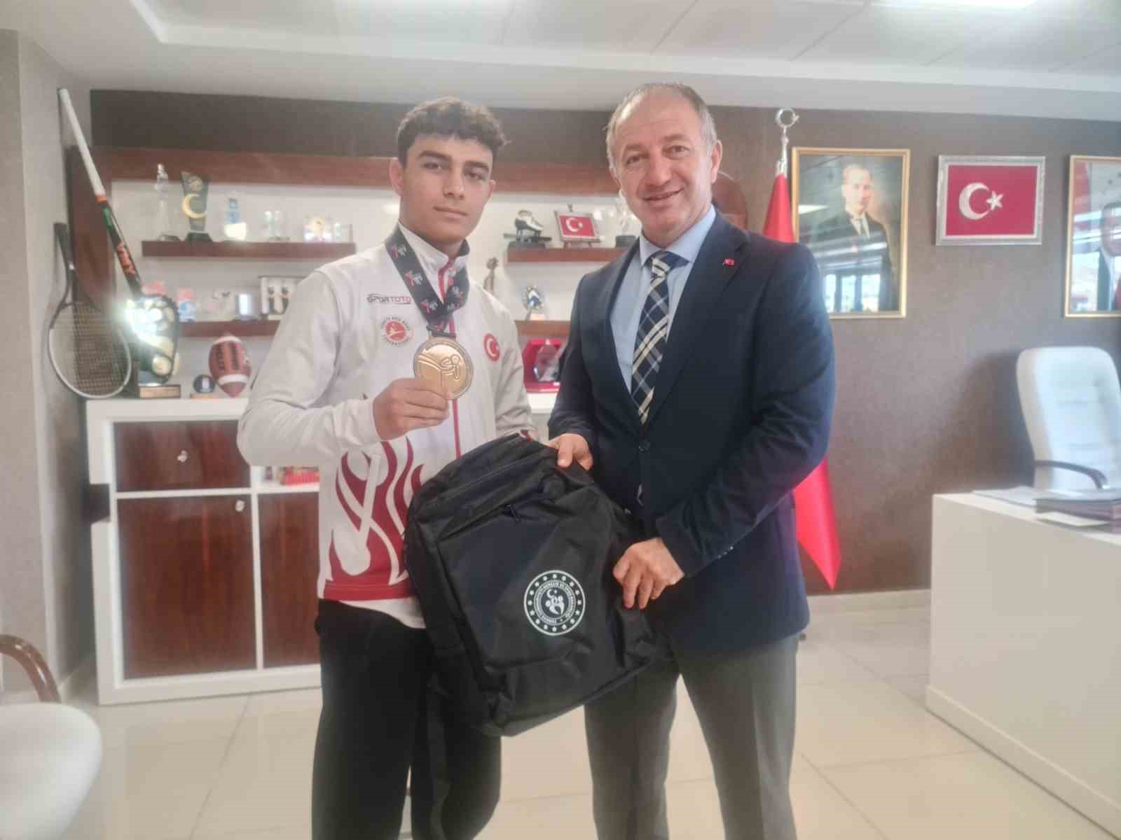 Kick Boks şampiyonları GSİM’deydi
