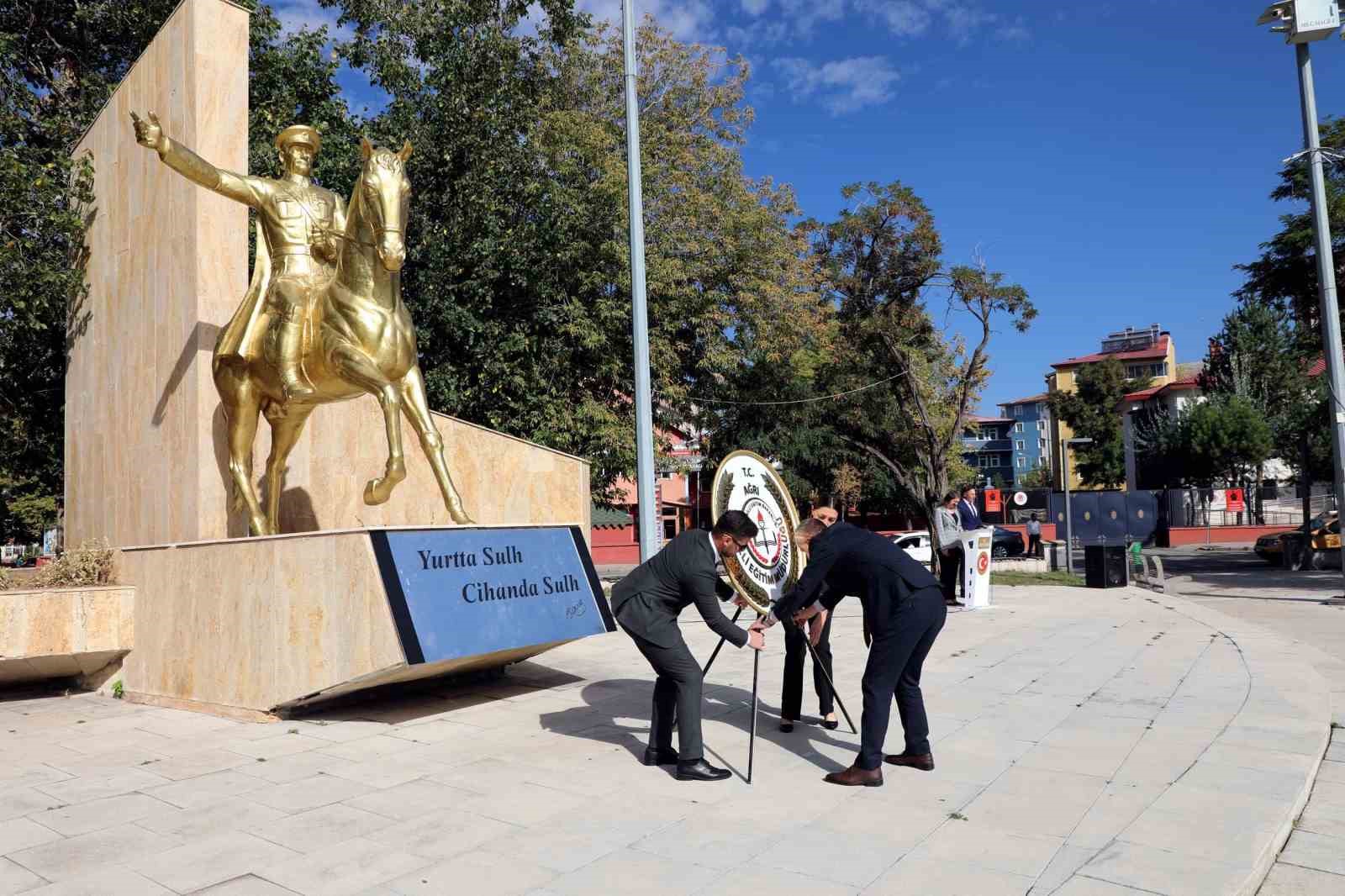 Ağrı’da İlköğretim Haftası kutlandı
