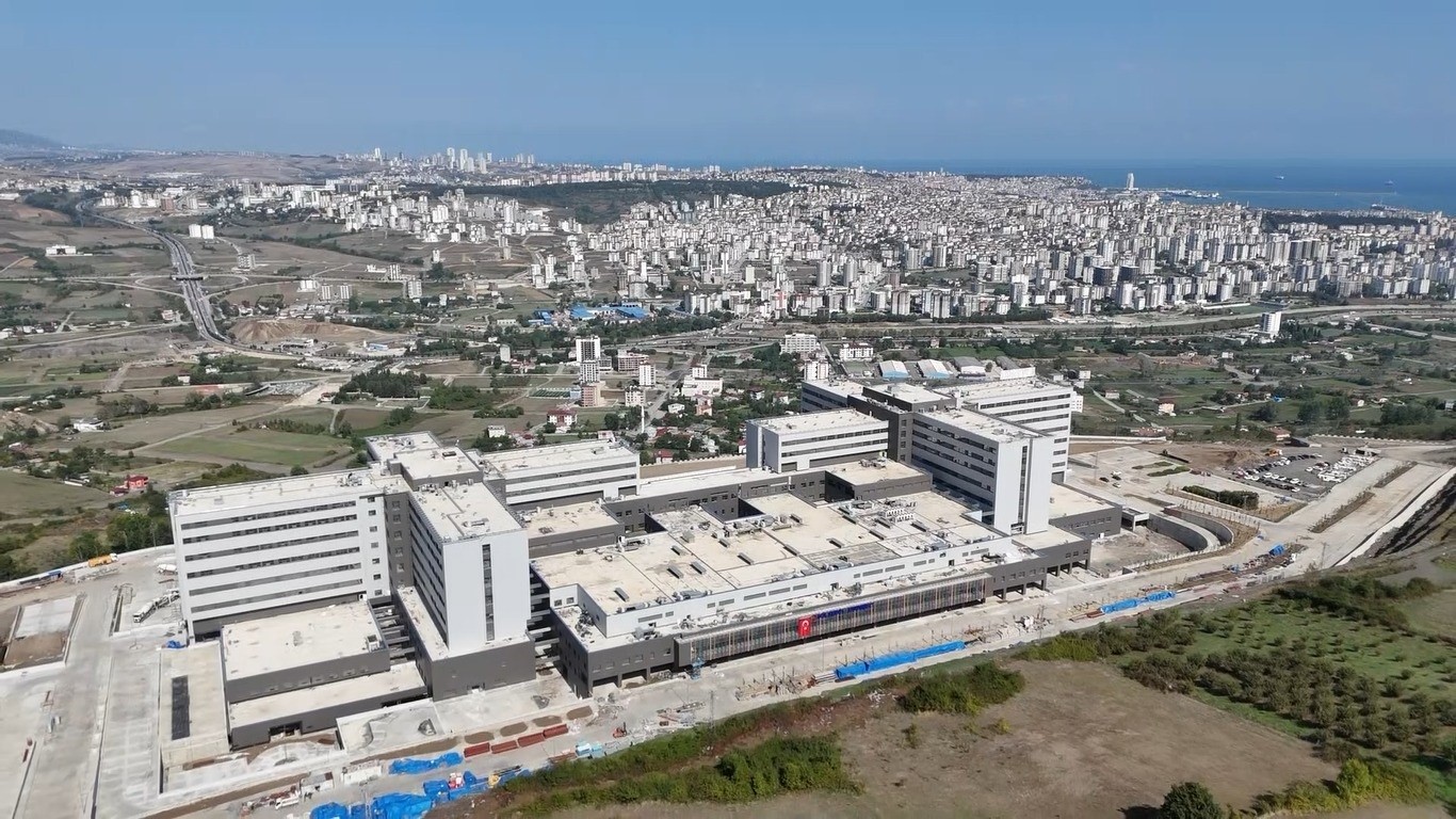 Sağlıkta bölgenin amiral gemisi olacak: Samsun Şehir Hastanesi’nin tamamlanan birçok alanı hizmet vermeye hazır hale geldi
