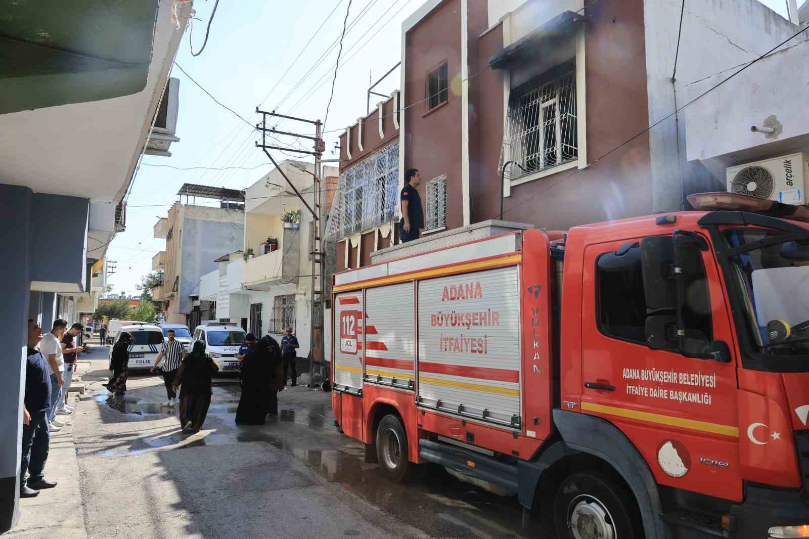 Uyuşturucu parasını alamayınca ablasının evini yaktı
