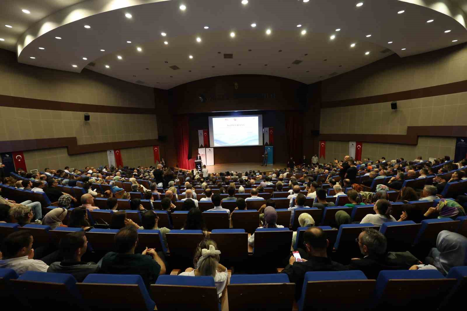 Kamu yönetiminde etik bilincinin gelişmesine katkı sağlayan konferans
