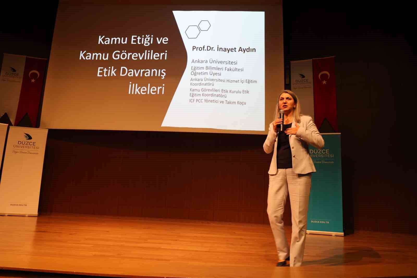 Kamu yönetiminde etik bilincinin gelişmesine katkı sağlayan konferans
