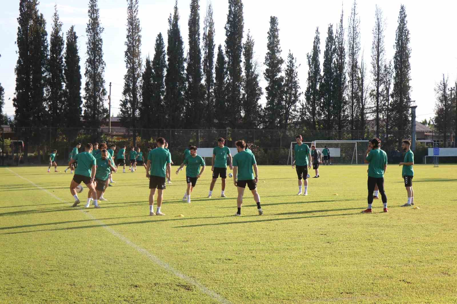 Sakaryaspor, Şanlıurfaspor mesaisinde
