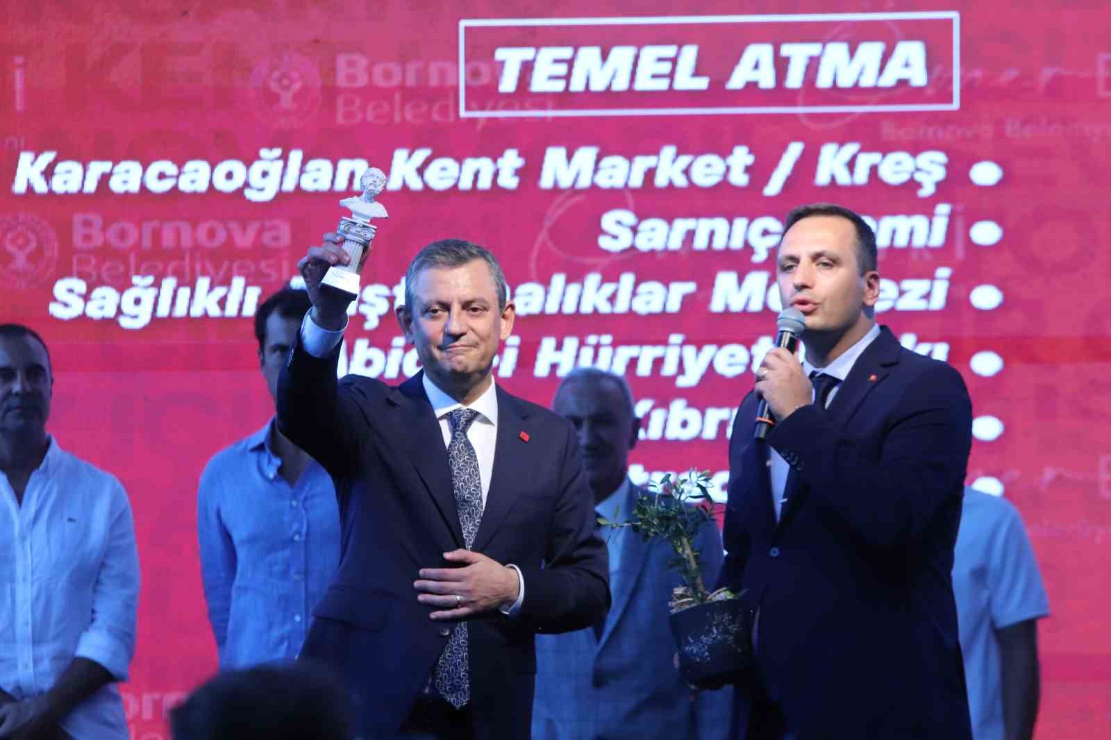 CHP Lideri Özel: “Camiyi de açıyoruz, ezanı da okutuyoruz”
