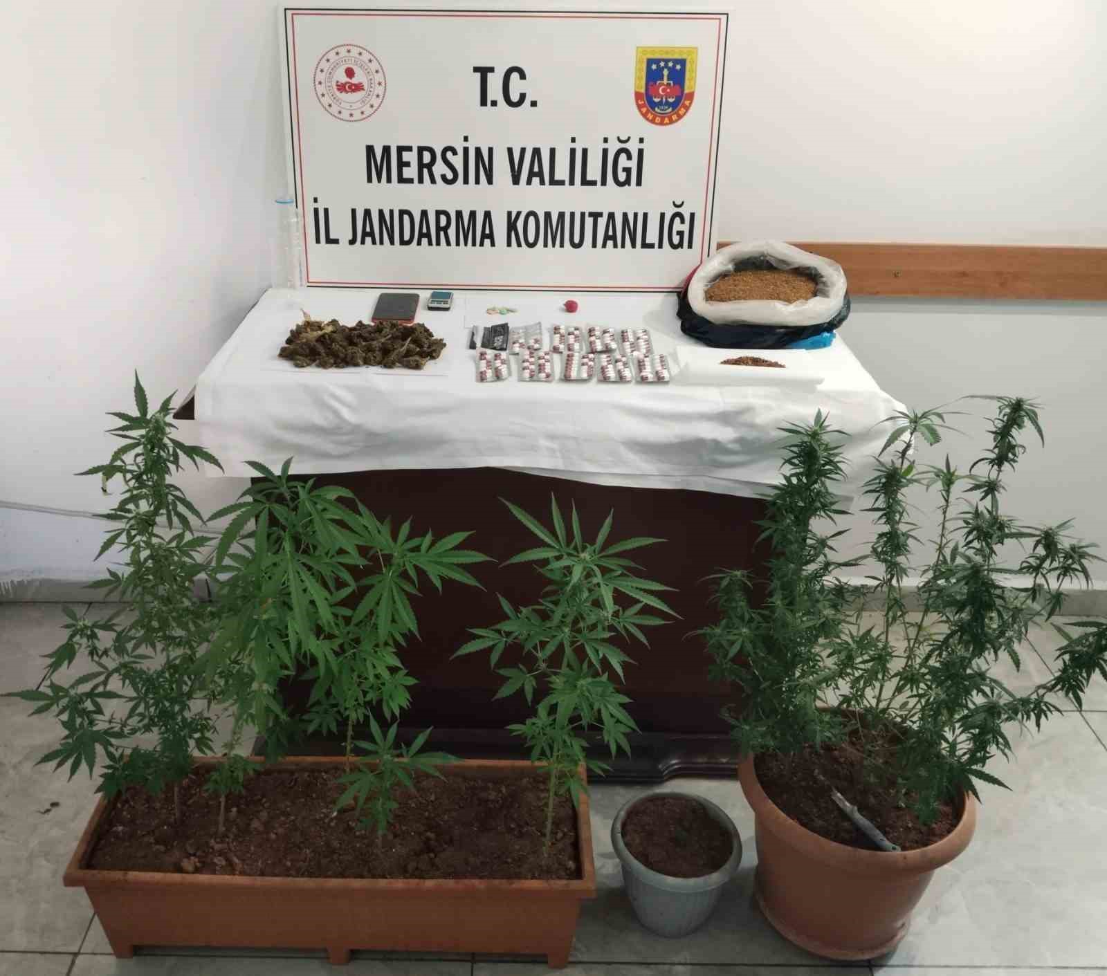 Mersin’de uyuşturucu taciri 3 şüpheli yakalandı
