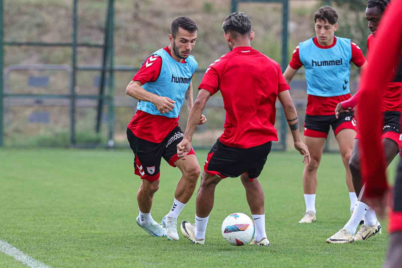 Samsunspor bu sezon evinde ilk peşinde
