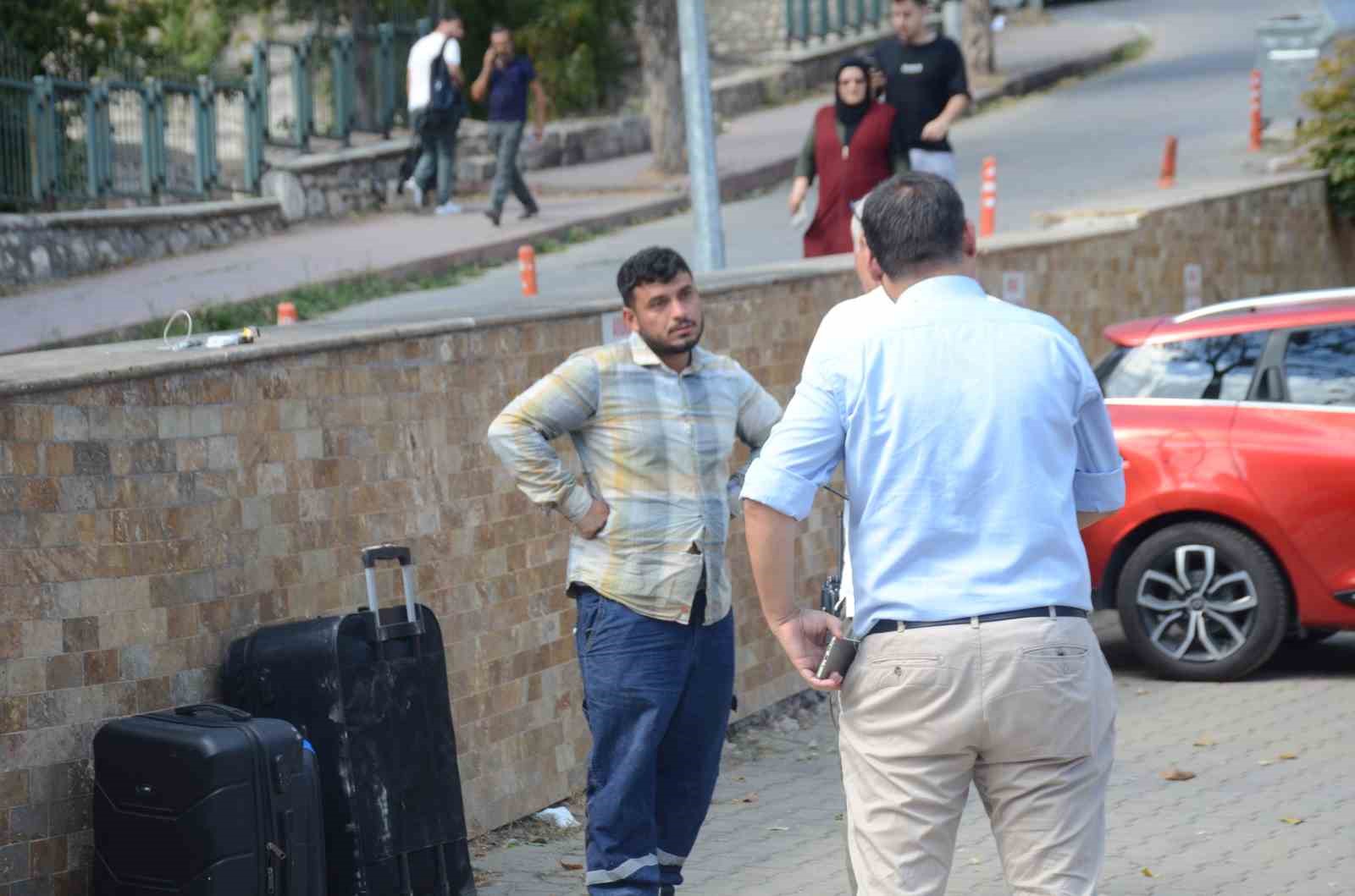 Bilecik’te adliye otoparkında hareketli dakikalar yaşandı
