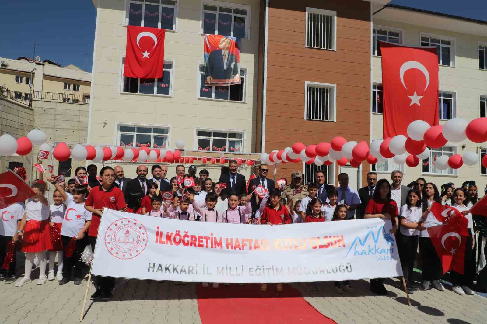 Hakkari’de İlköğretim Haftası coşkuyla kutlandı
