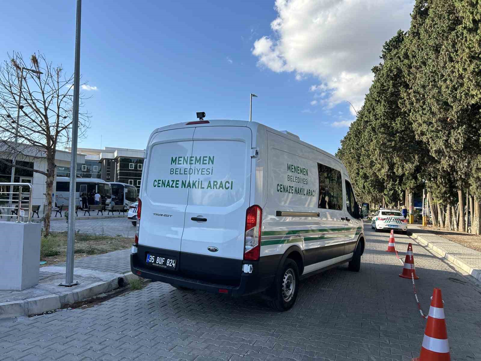 İsrail’in katlettiği Ayşenur Ezgi Eygi’nin cenazesi İzmir’den Aydın’a götürüldü
