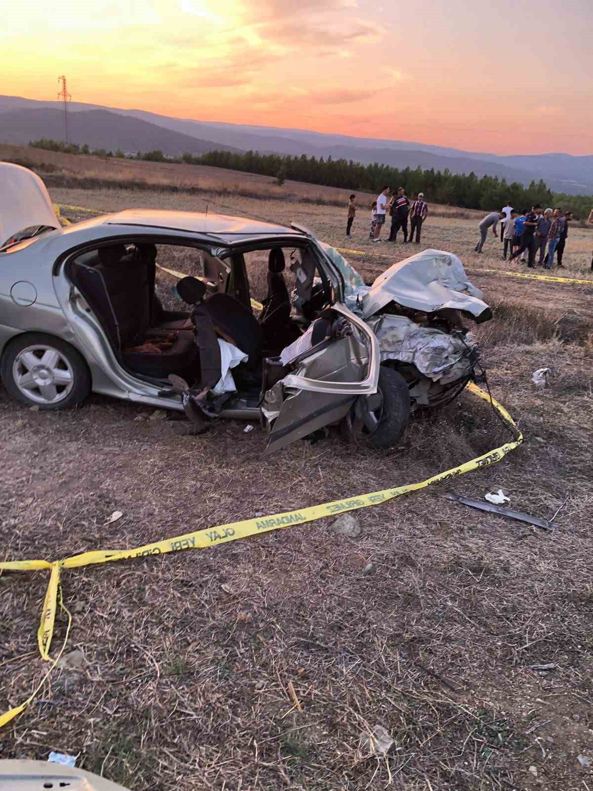 Sinop’ta iki otomobil kafa kafaya çarpıştı: 3 ölü, 4 yaralı
