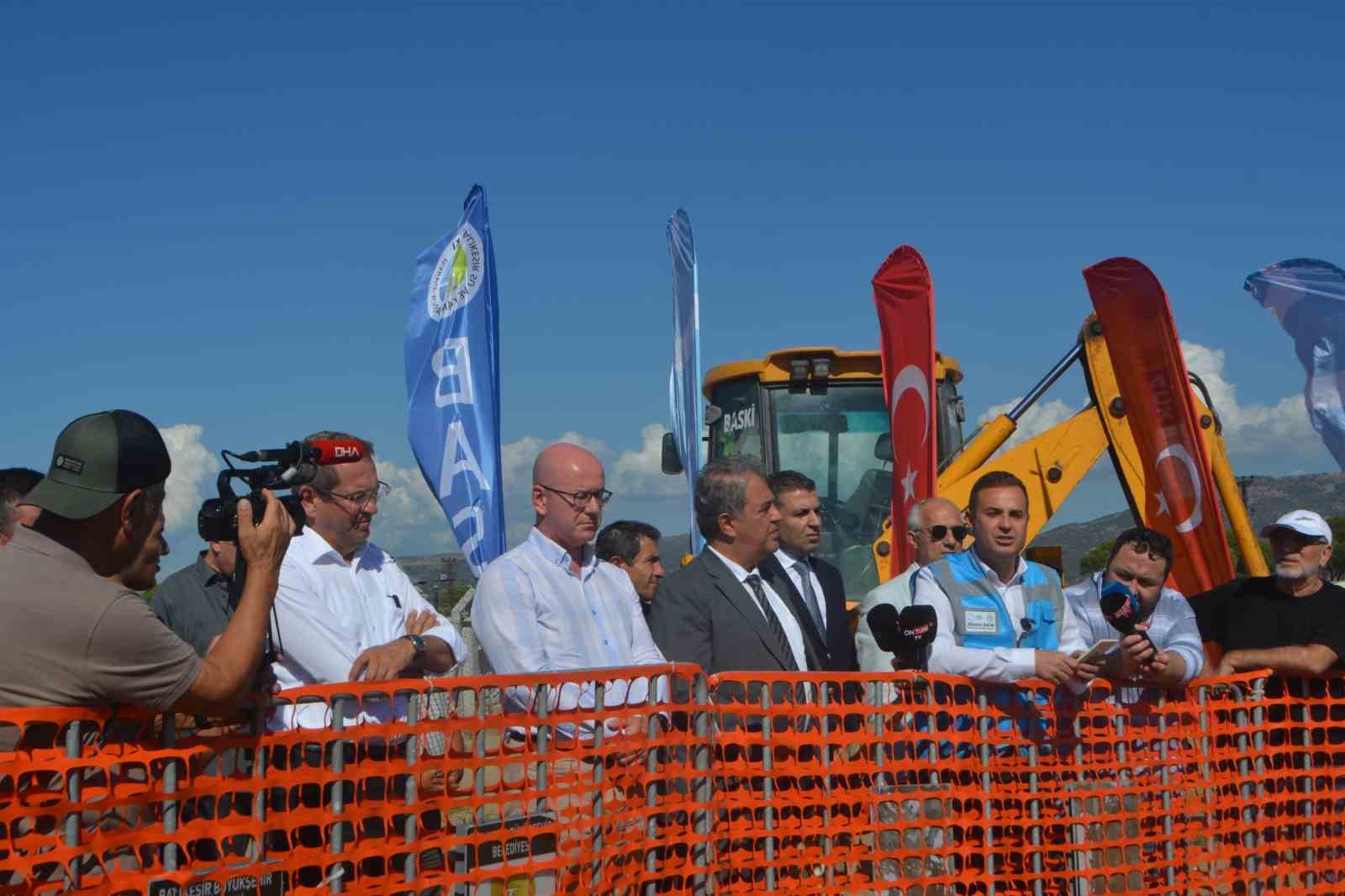 Balıkesir Büyükşehir Belediyesi’nden; Edremit Körfezi’nin kronikleşen altyapı sorununa neşter
