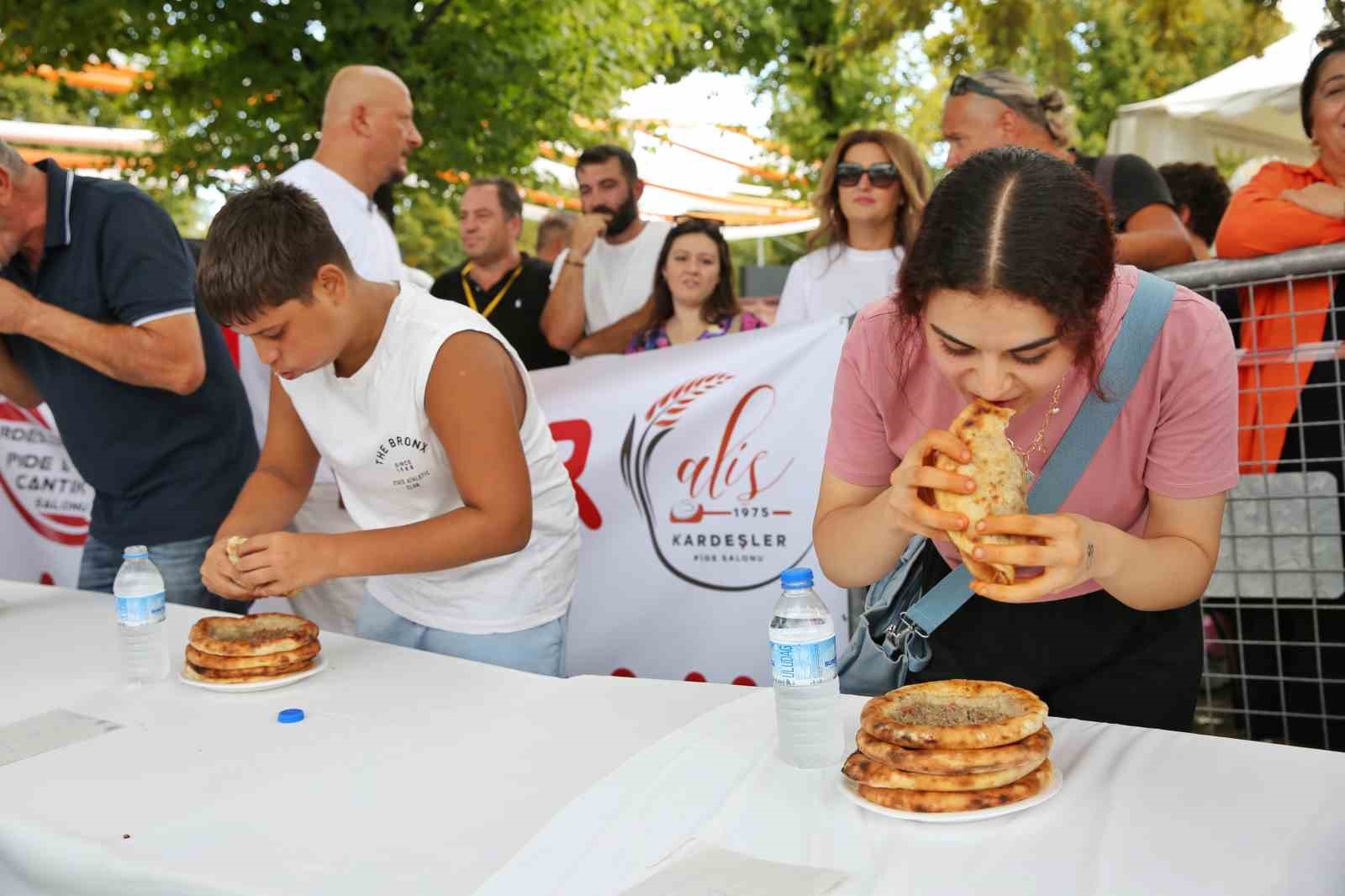 En çok yiyenlerin kazandığı festival
