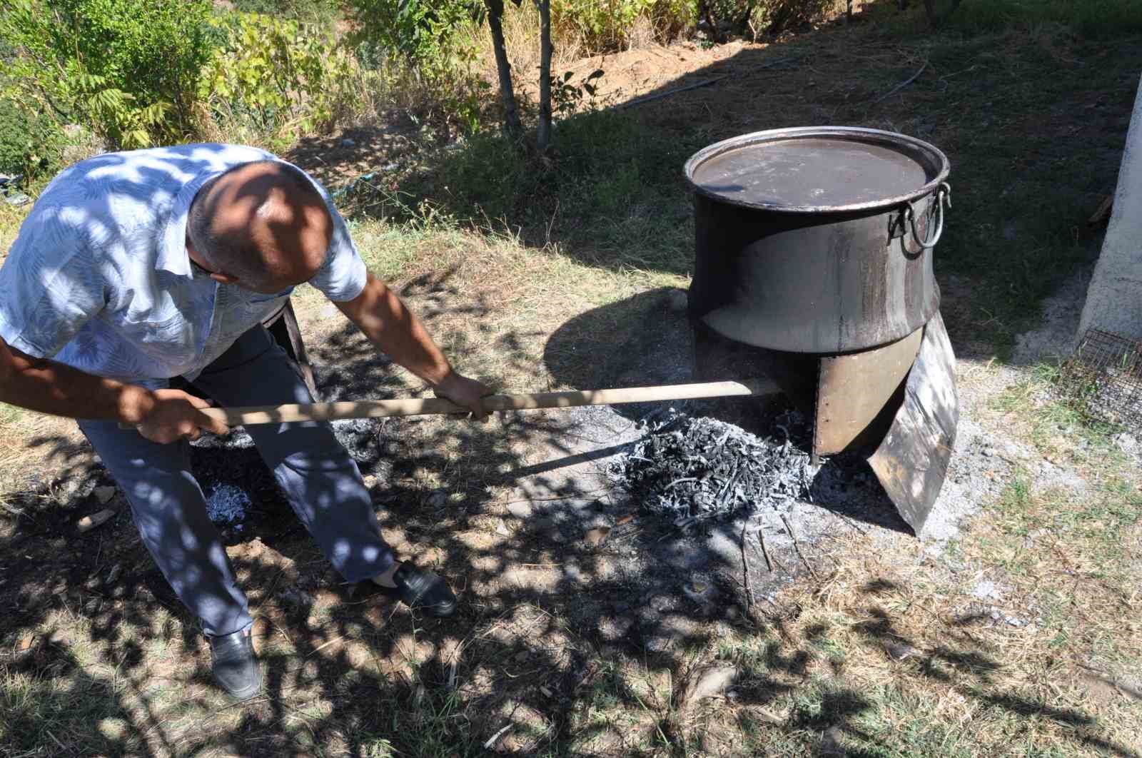 Batman’da üzümün pekmeze yolculuğu başladı
