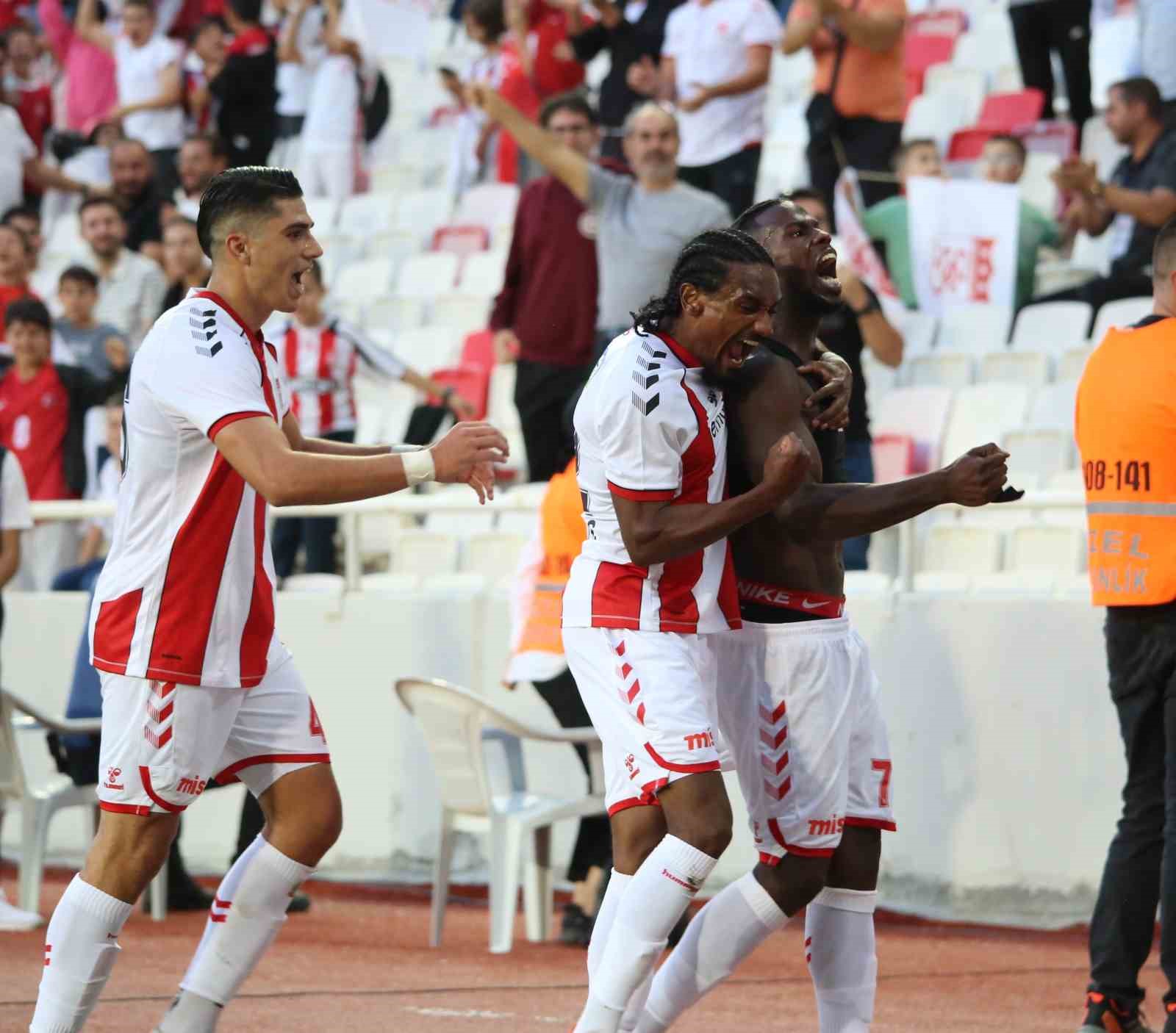 Trendyol Süper Lig: Sivasspor: 3 - Gaziantep FK: 2 (Maç sonucu)
