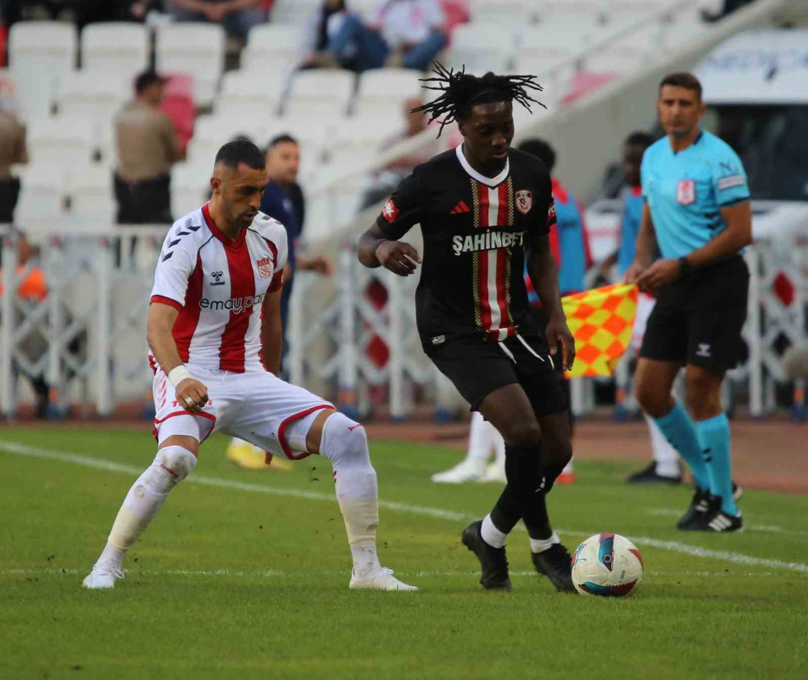 Trendyol Süper Lig: Sivasspor: 3 - Gaziantep FK: 2 (Maç sonucu)
