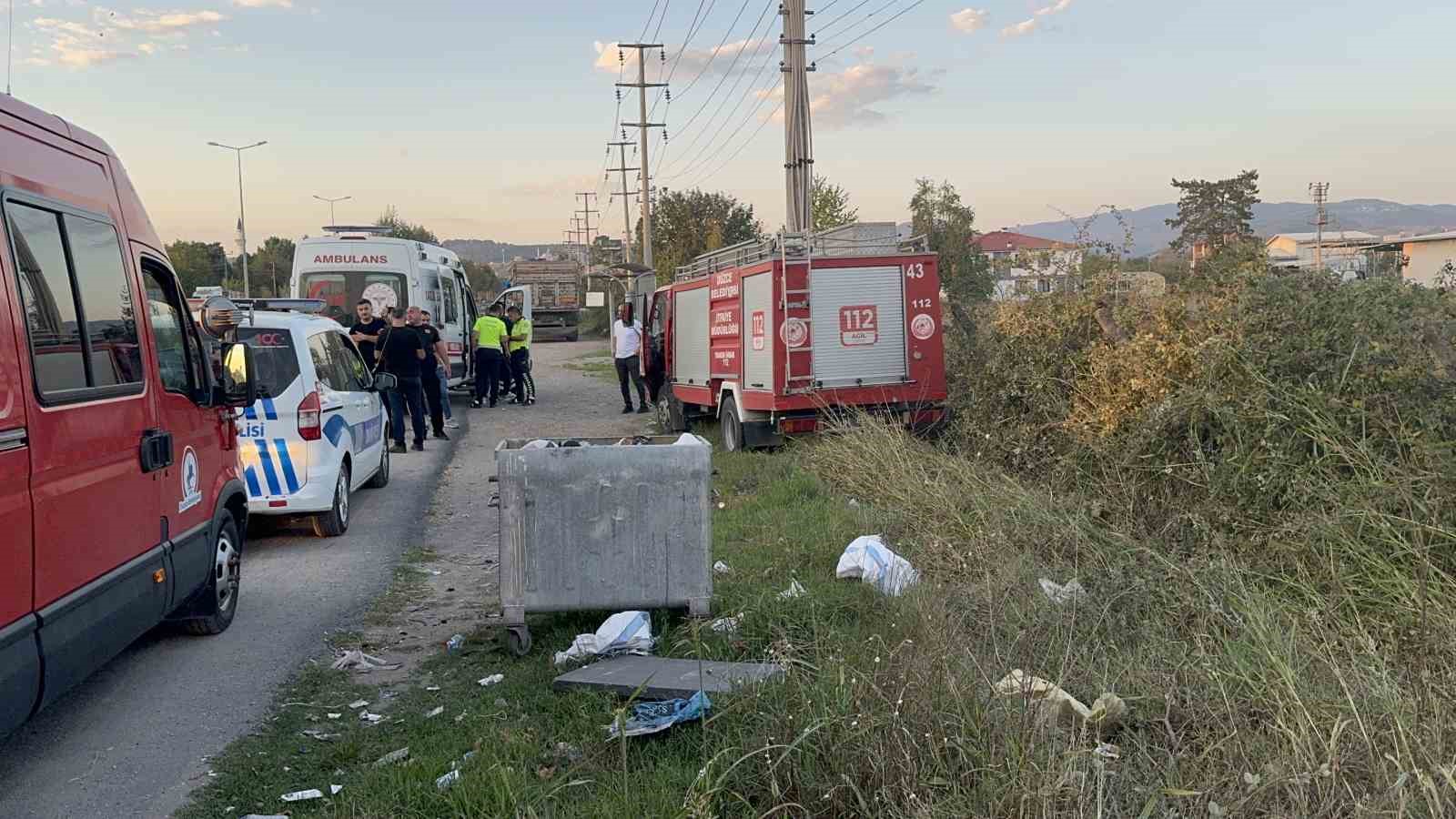 Düzce’de itfaiye aracı ile kamyonet çarpıştı: 1 itfaiye eri yaralandı
