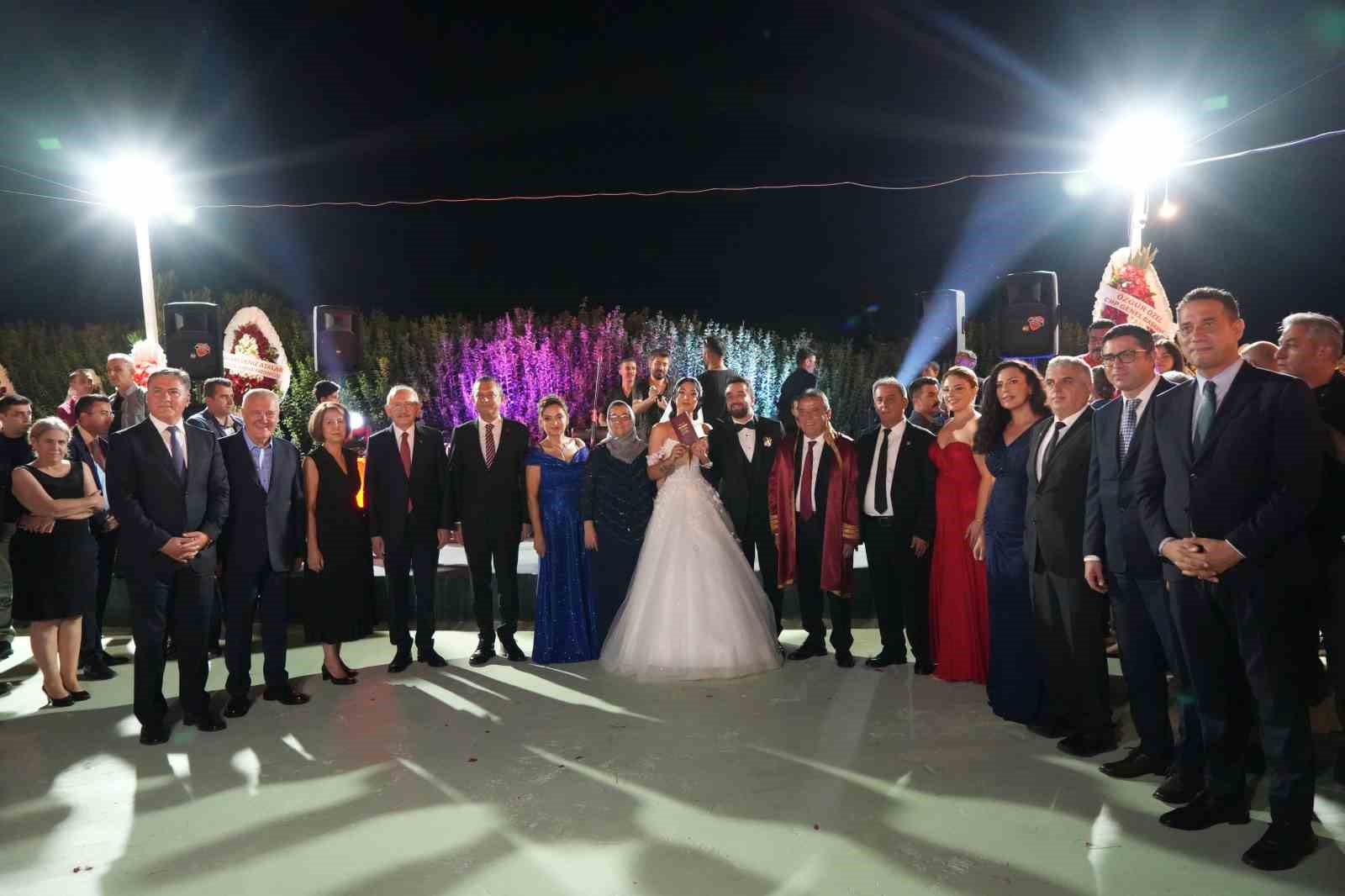 Özgür Özel ve Kemal Kılıçdaroğlu Antalya’da bir araya geldi
