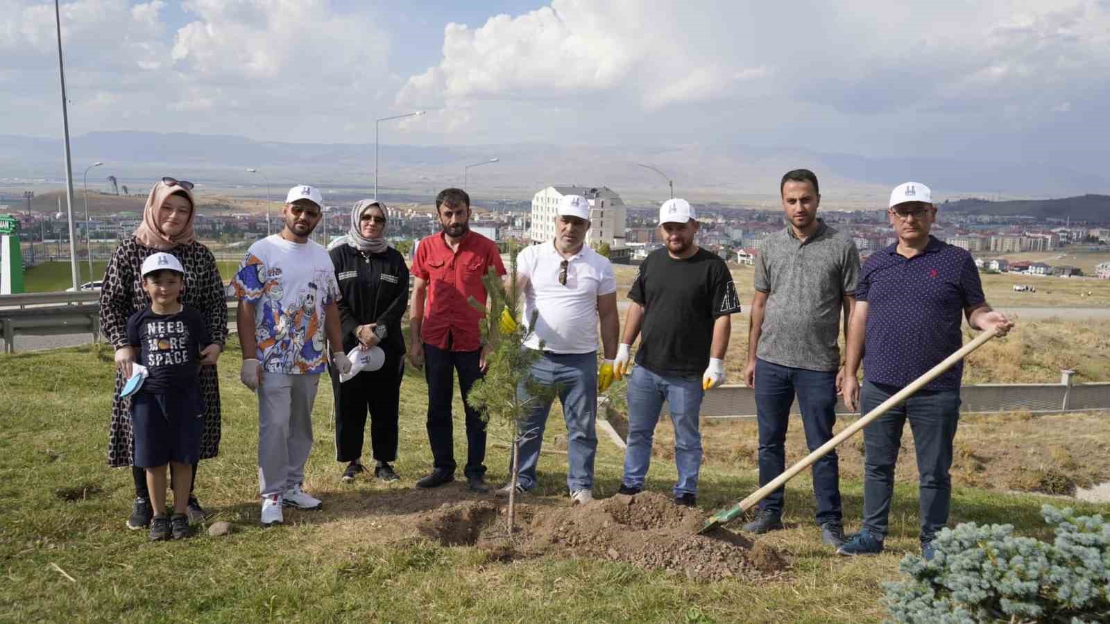 1 tondan fazla çöp topladılar
