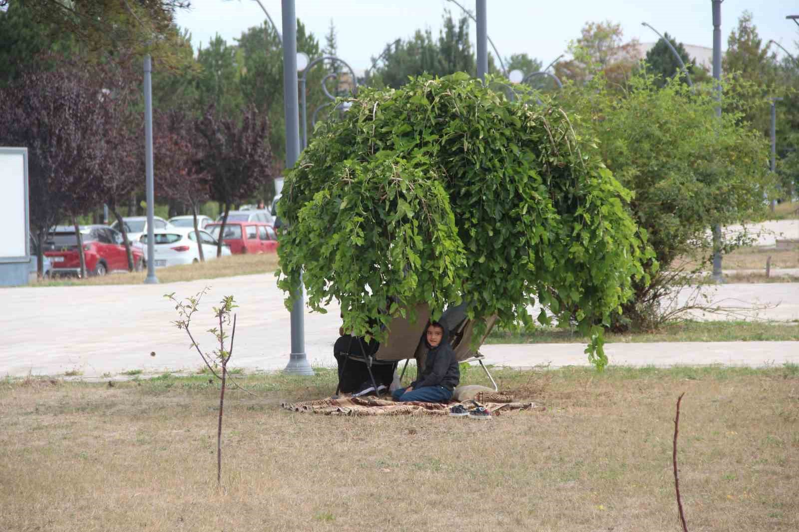 Sınava geç kaldı kabahati halk otobüsünde buldu
