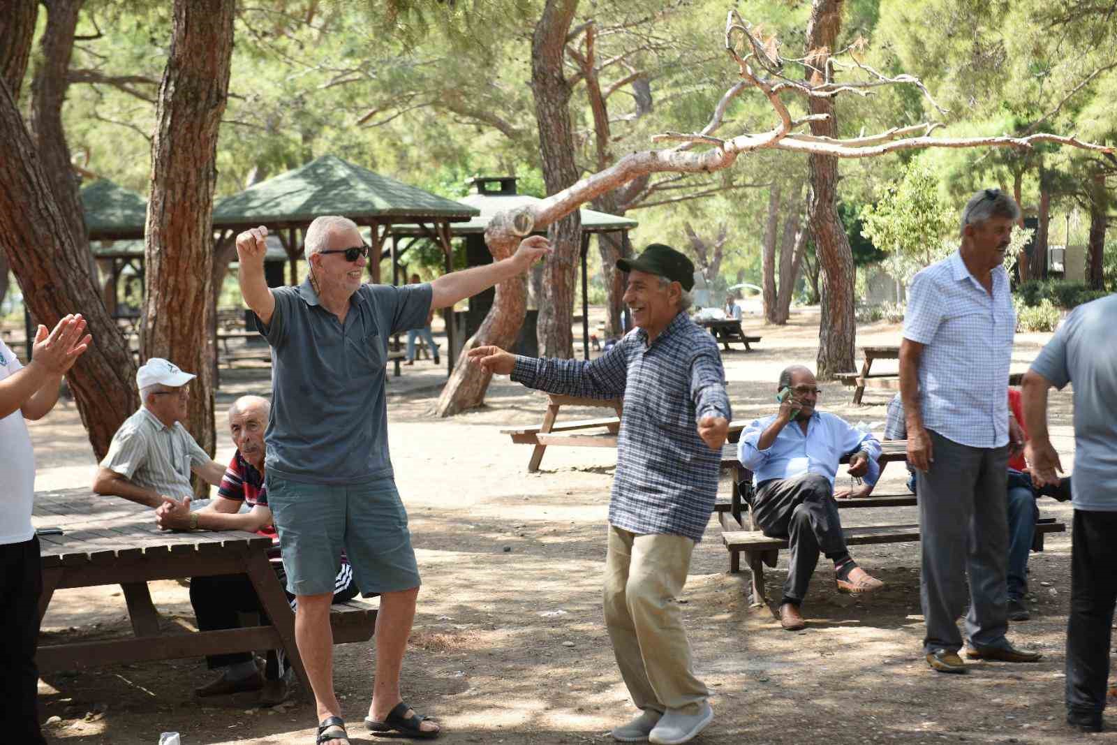 Huzurevi sakinleri Sarısu’da piknik yaptı
