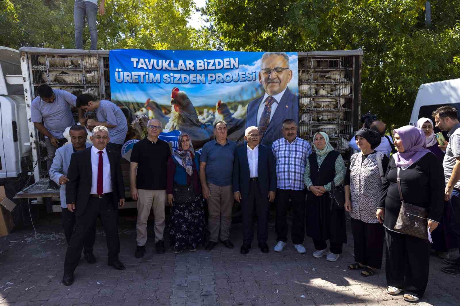 Kadın üreticilerden Başkan Büyükkılıç’a teşekkür
